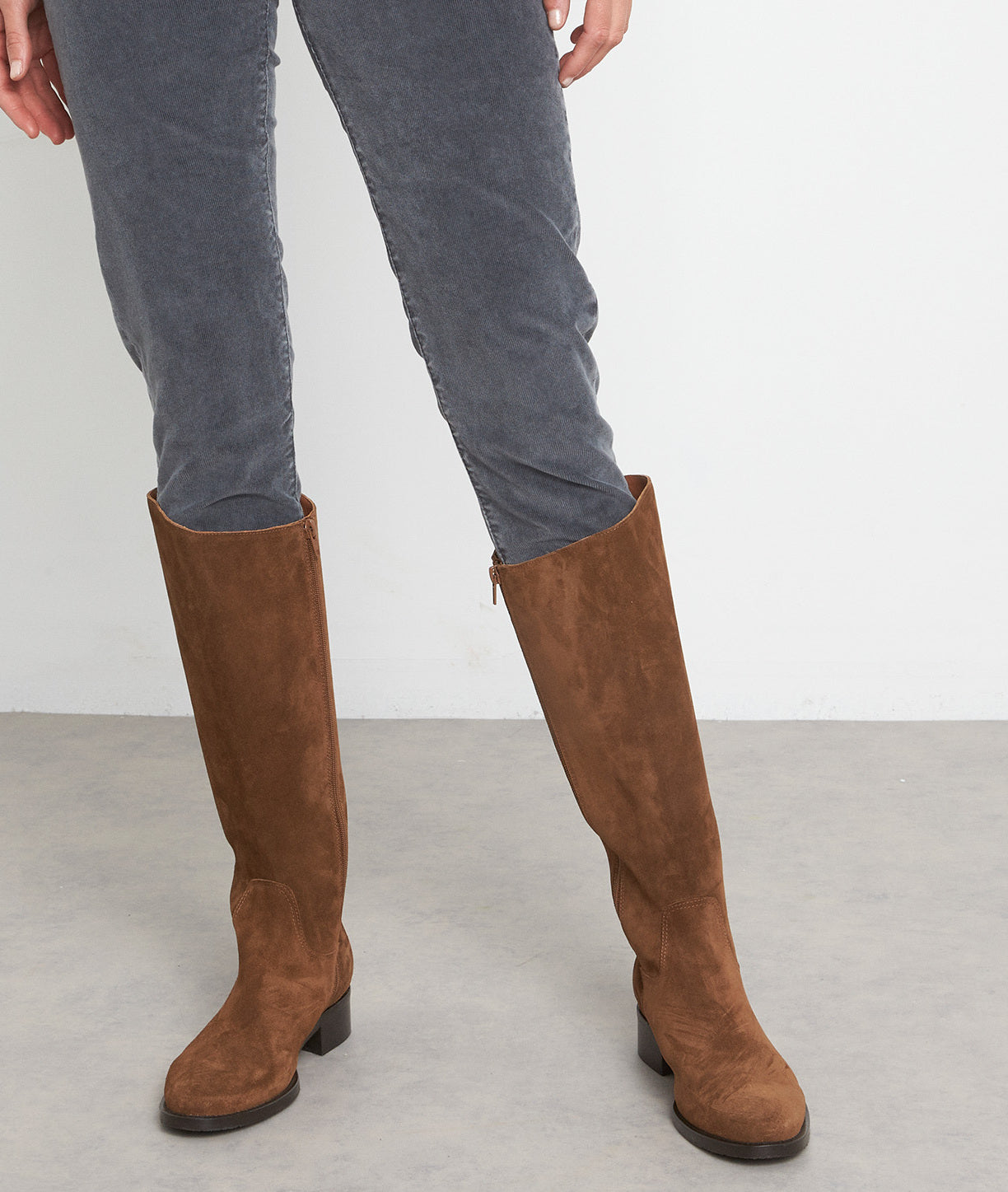 Slim en velours milleraies anthracite Sultan Faume - seconde main