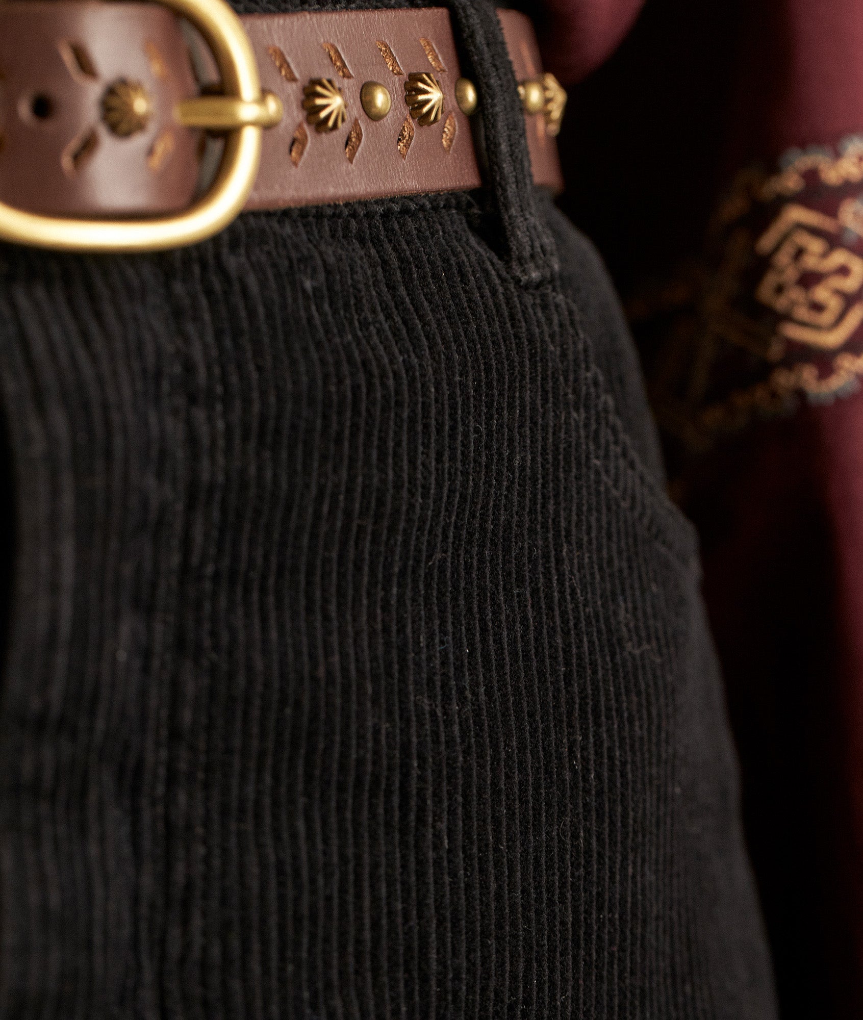 Jupe crayon en velours côtelé noir Kayne Faume - seconde main