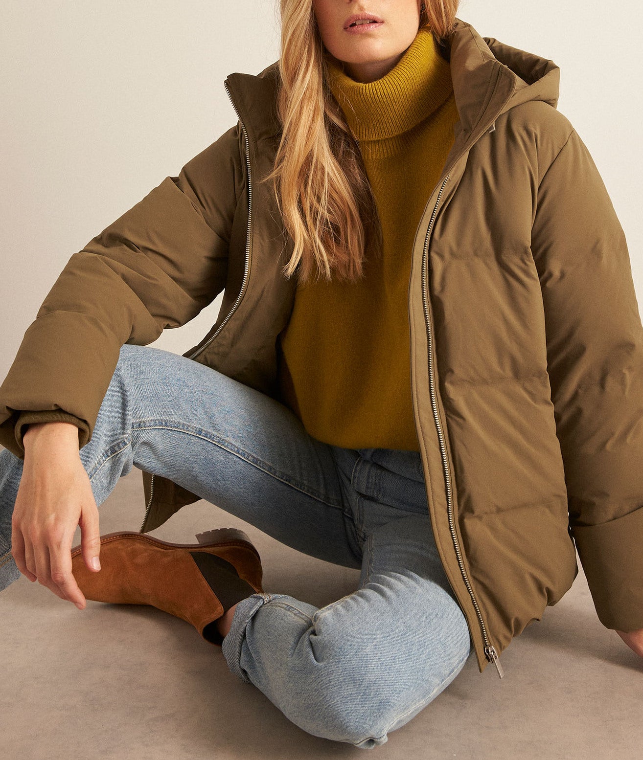 Doudoune courte kaki clair Mina Faume - seconde main