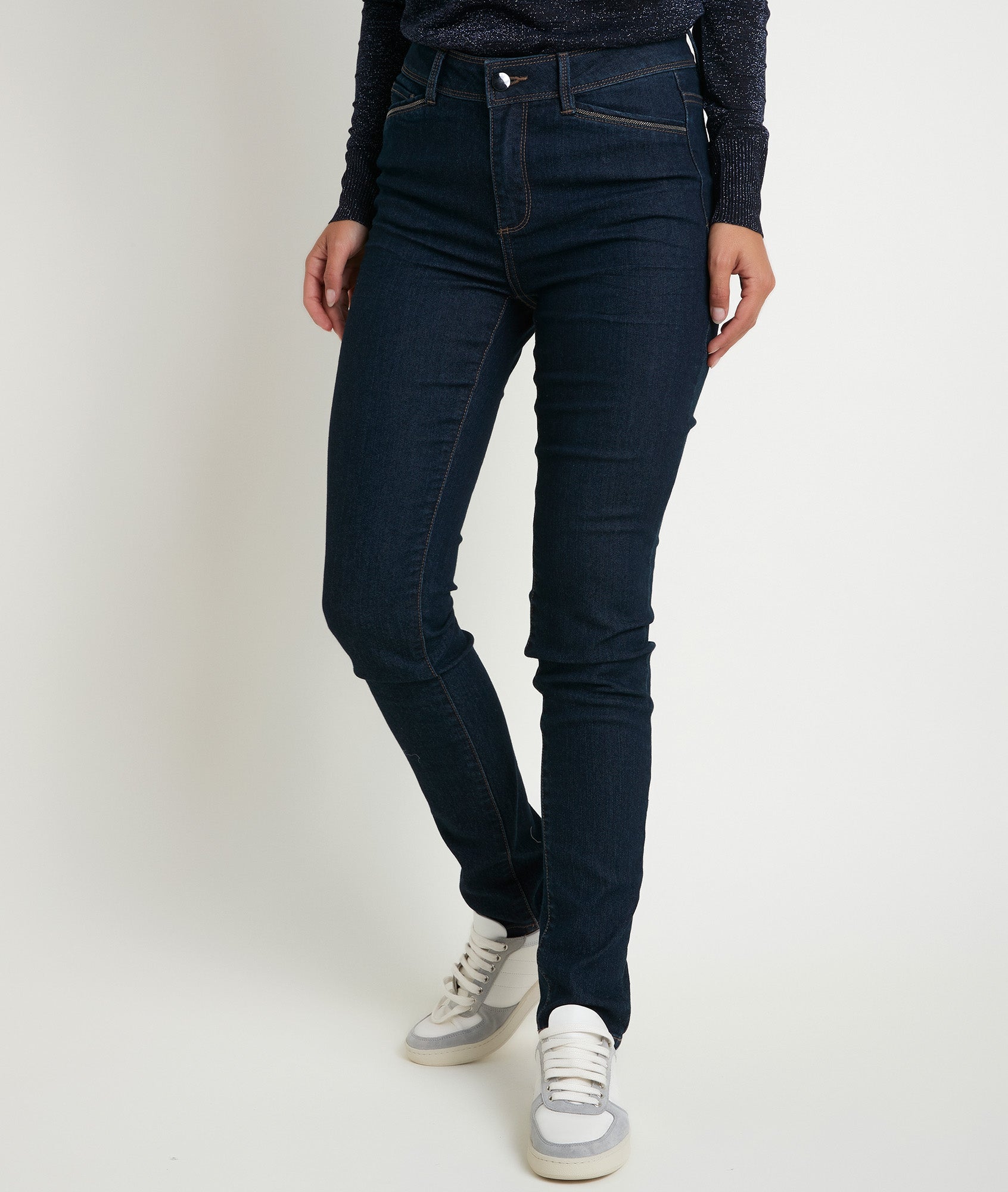 L'iconique slim rinse Prune Faume - seconde main