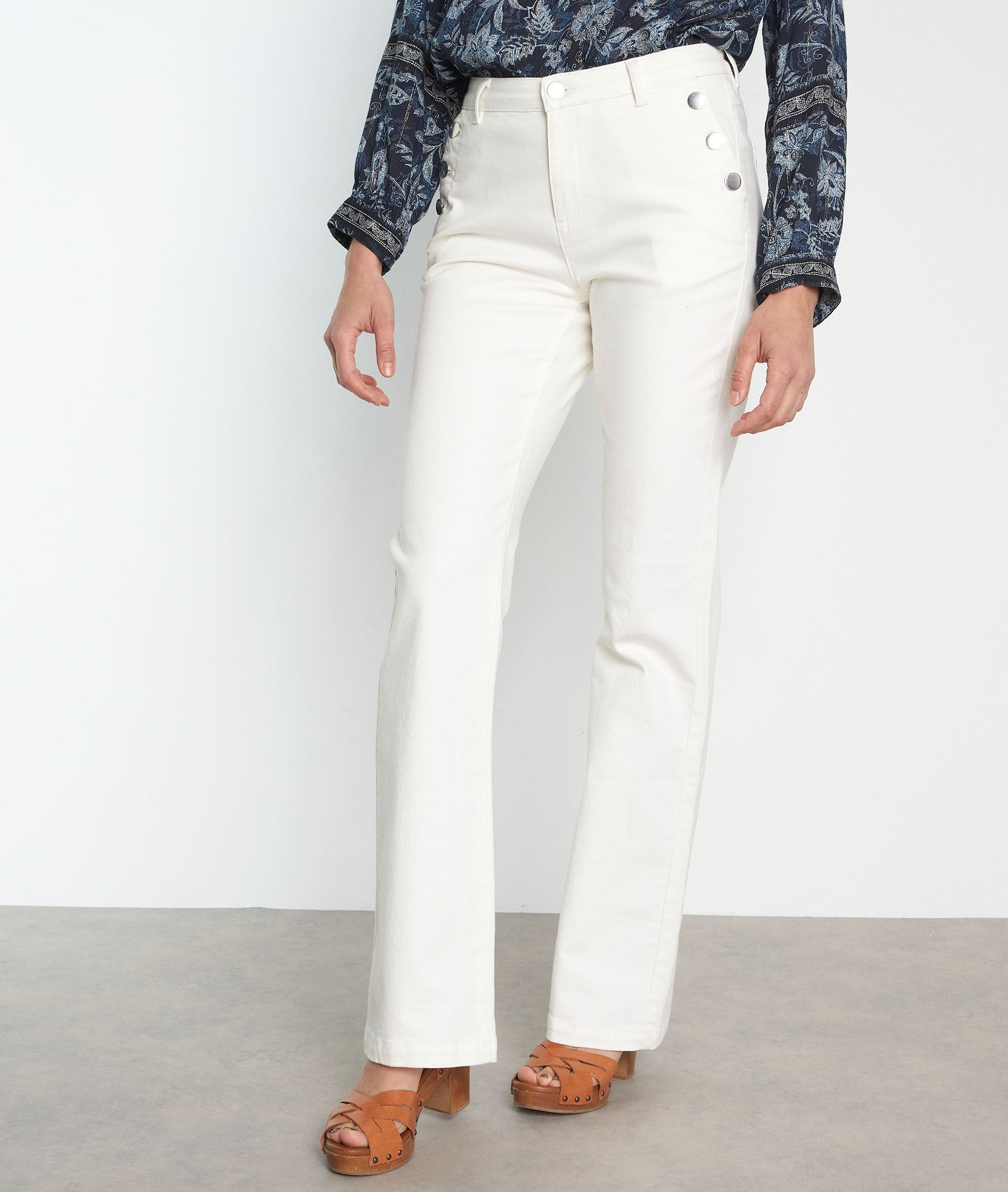 Jean flare à ponts en coton écru Ninon Faume - seconde main