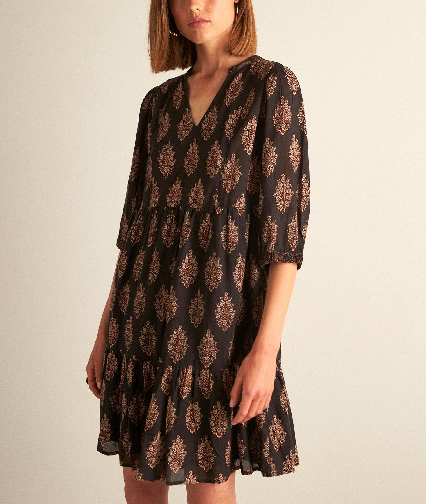 Robe courte noire imprimée HANJY Faume - seconde main