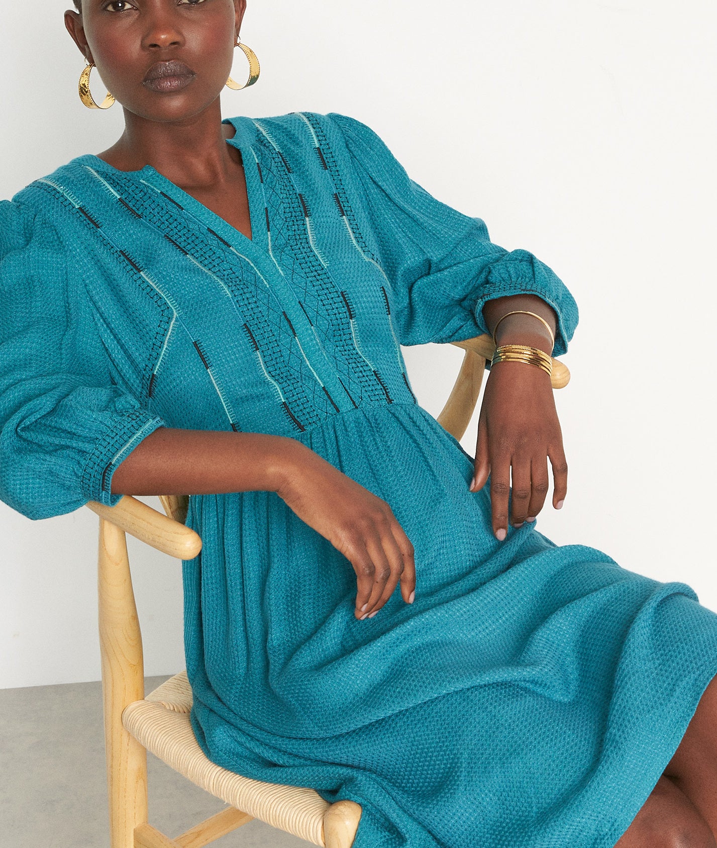 Robe mi-longue brodée verte Nafa Faume - seconde main