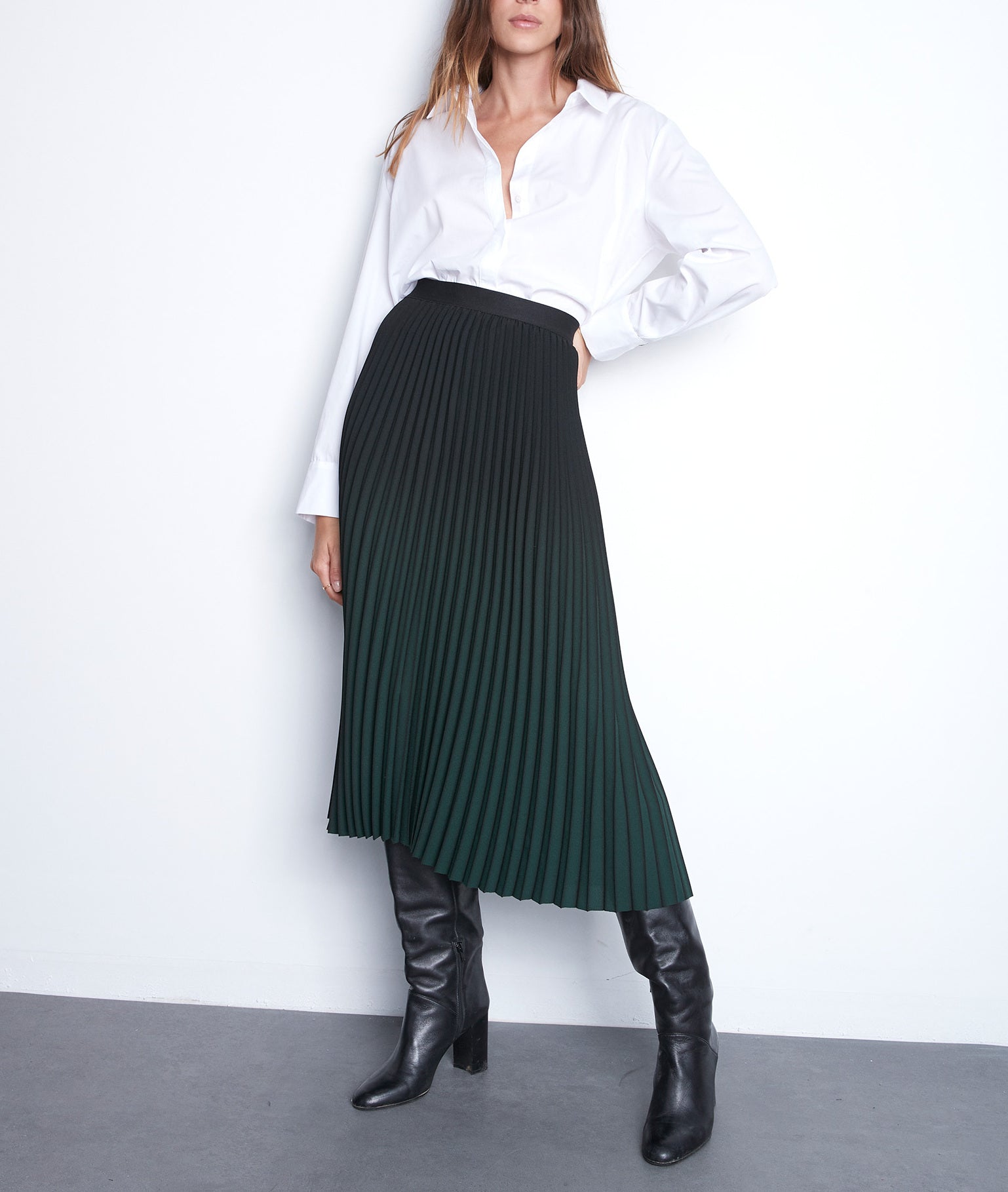 Jupe midi plissée tie & dye vert sapin Fatel Faume - seconde main