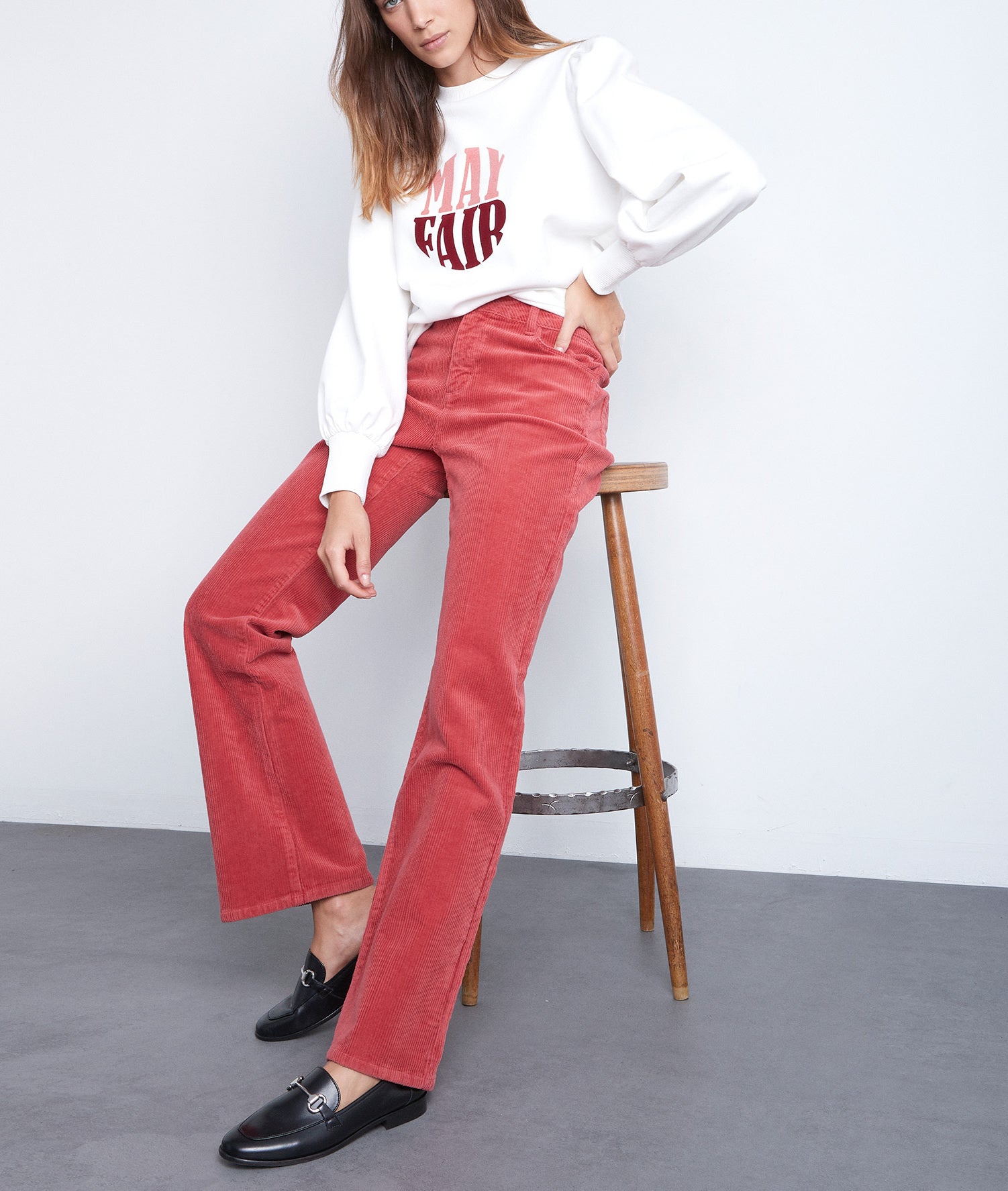 Pantalon coupe flare en velours brique Fidji Faume - seconde main