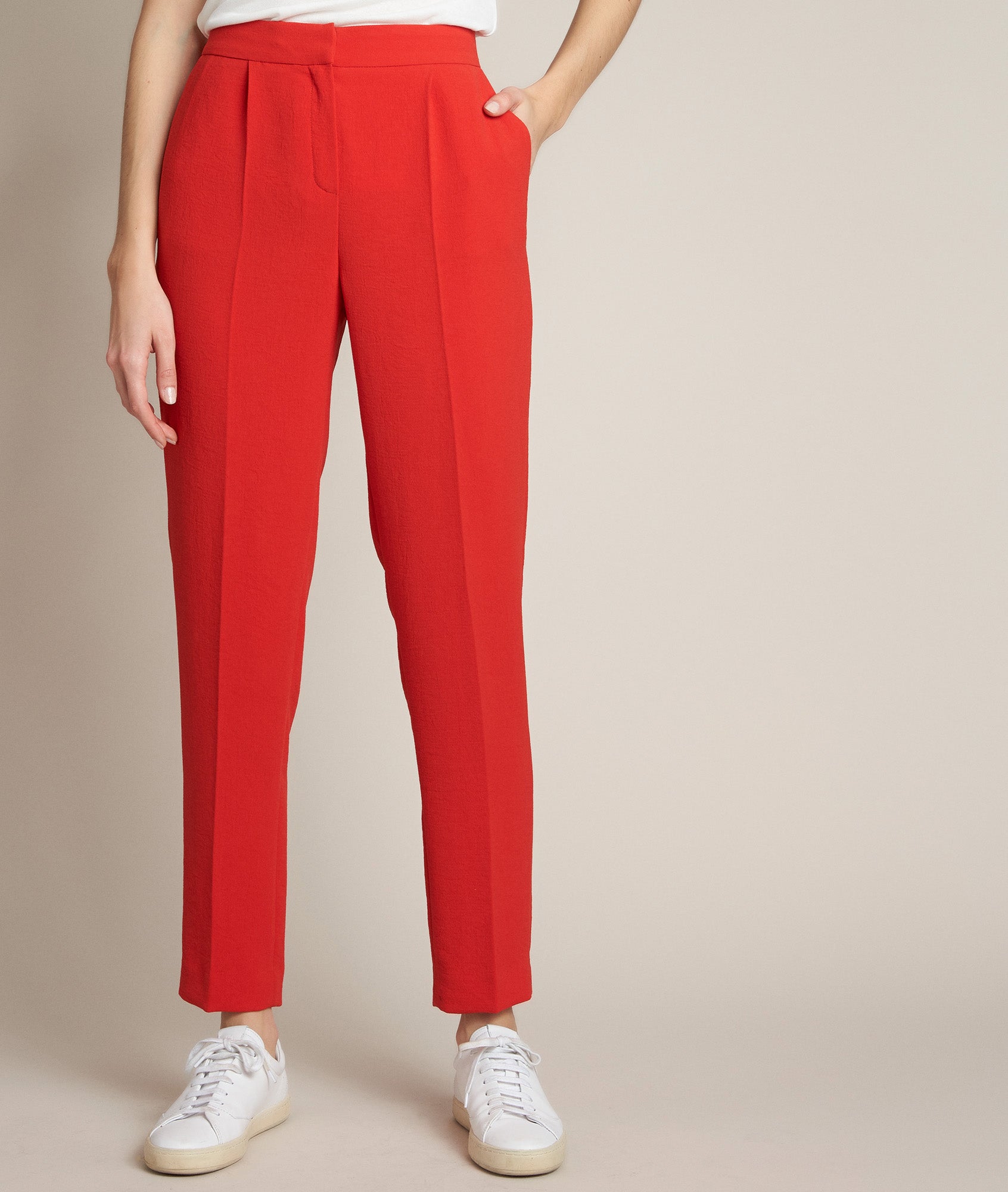 Pantalon en crêpe rouge Isaure Faume - seconde main