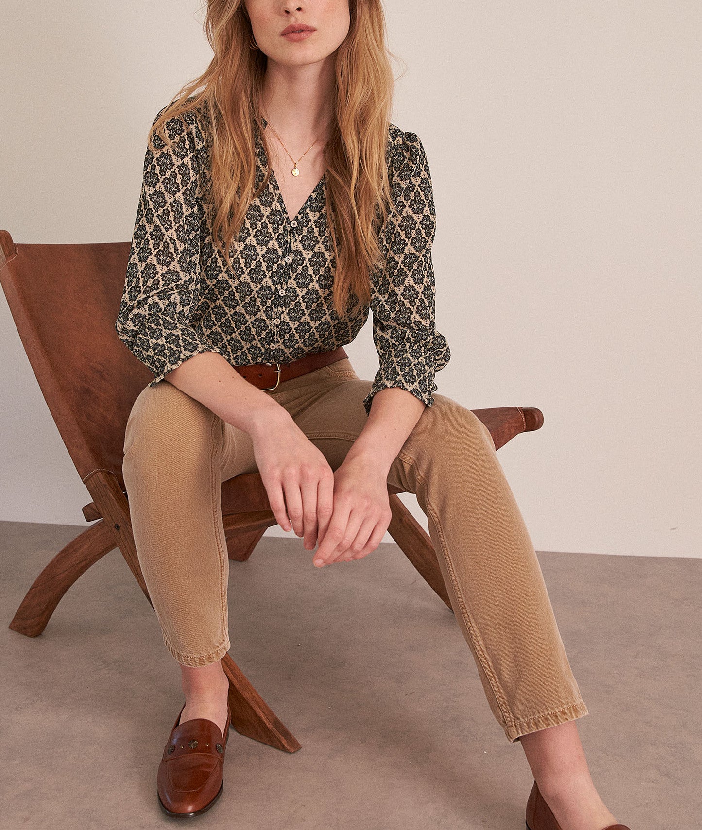 Blouse fluide imprimée beige et noire Cendra Faume - seconde main