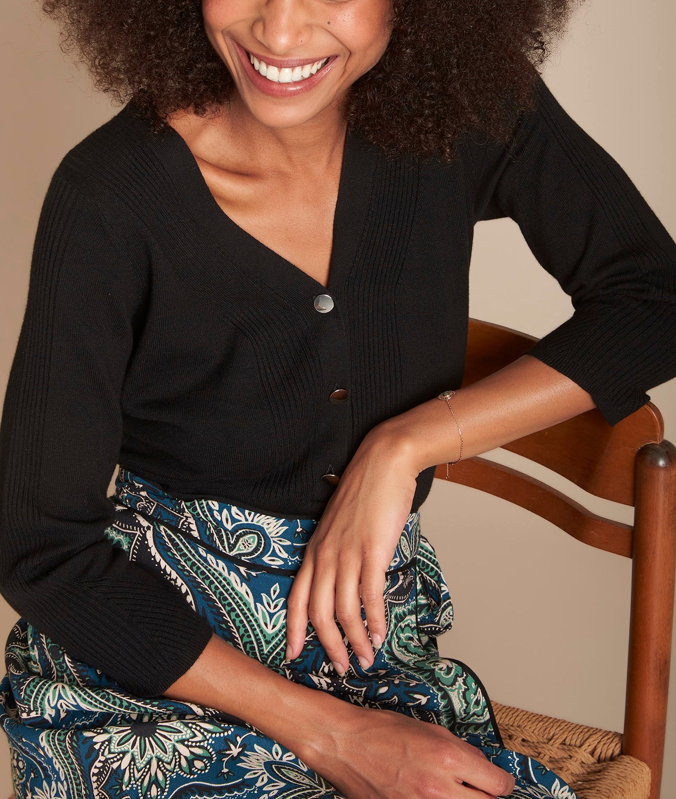 Pull noir jersey et côte Fabienne Faume - seconde main