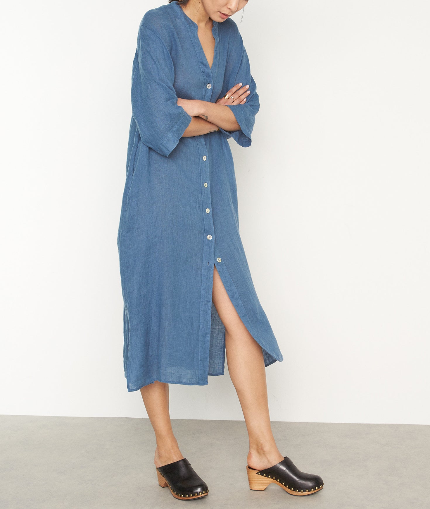 Robe longue boutonnée en lin bleu Hajar Faume - seconde main