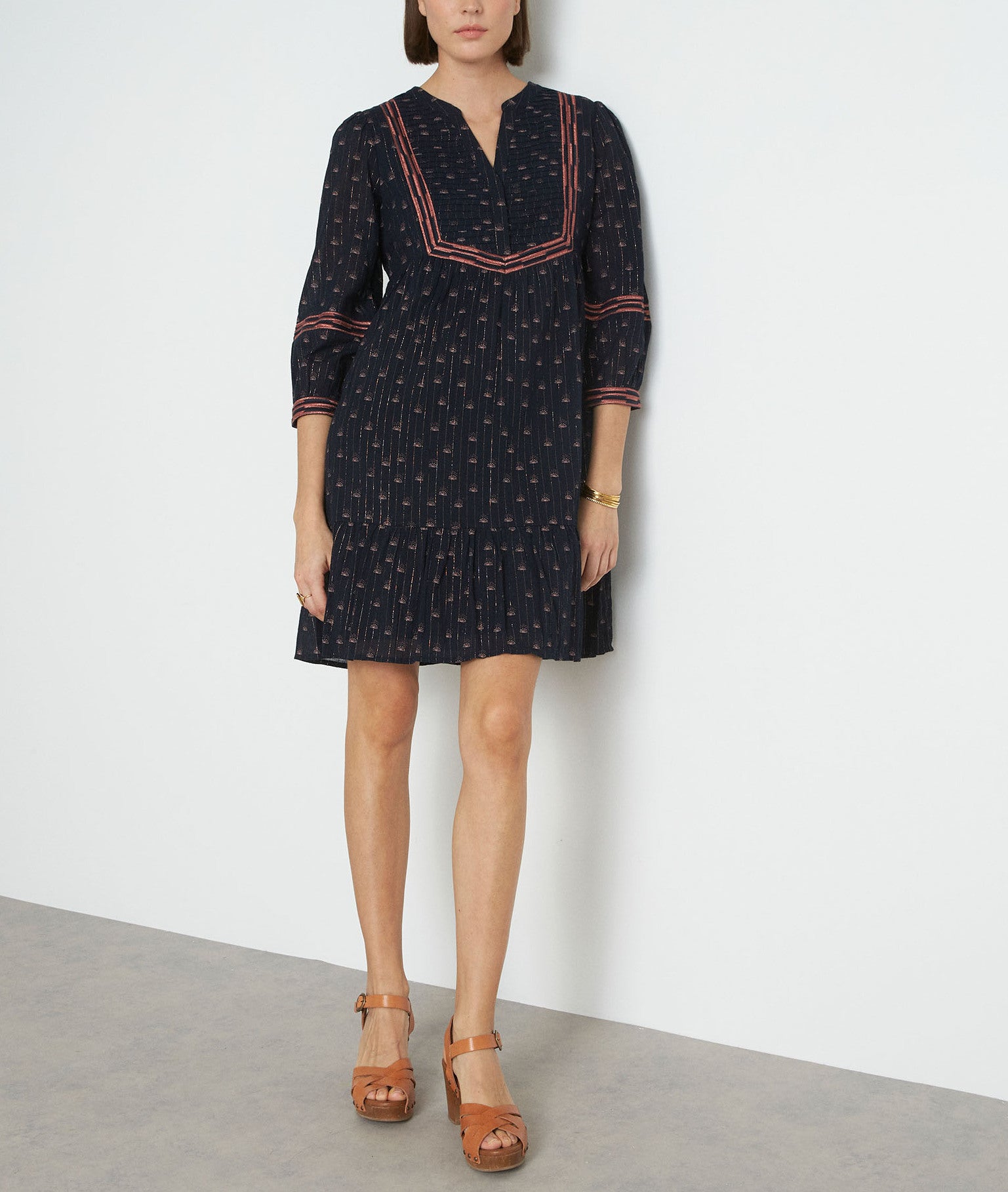 Robe courte imprimée et brodée bleu nuit Noha Faume - seconde main