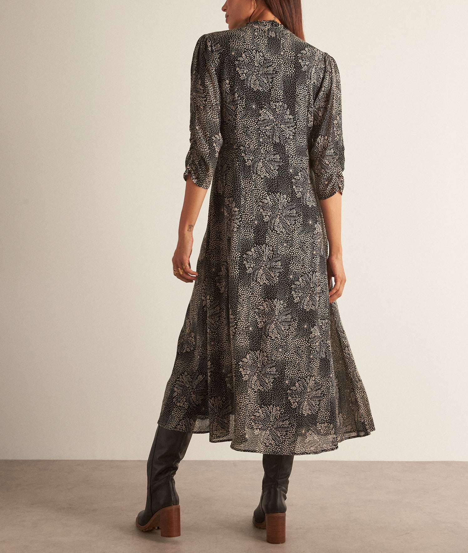 Robe longue noire imprimée Narice Faume - seconde main