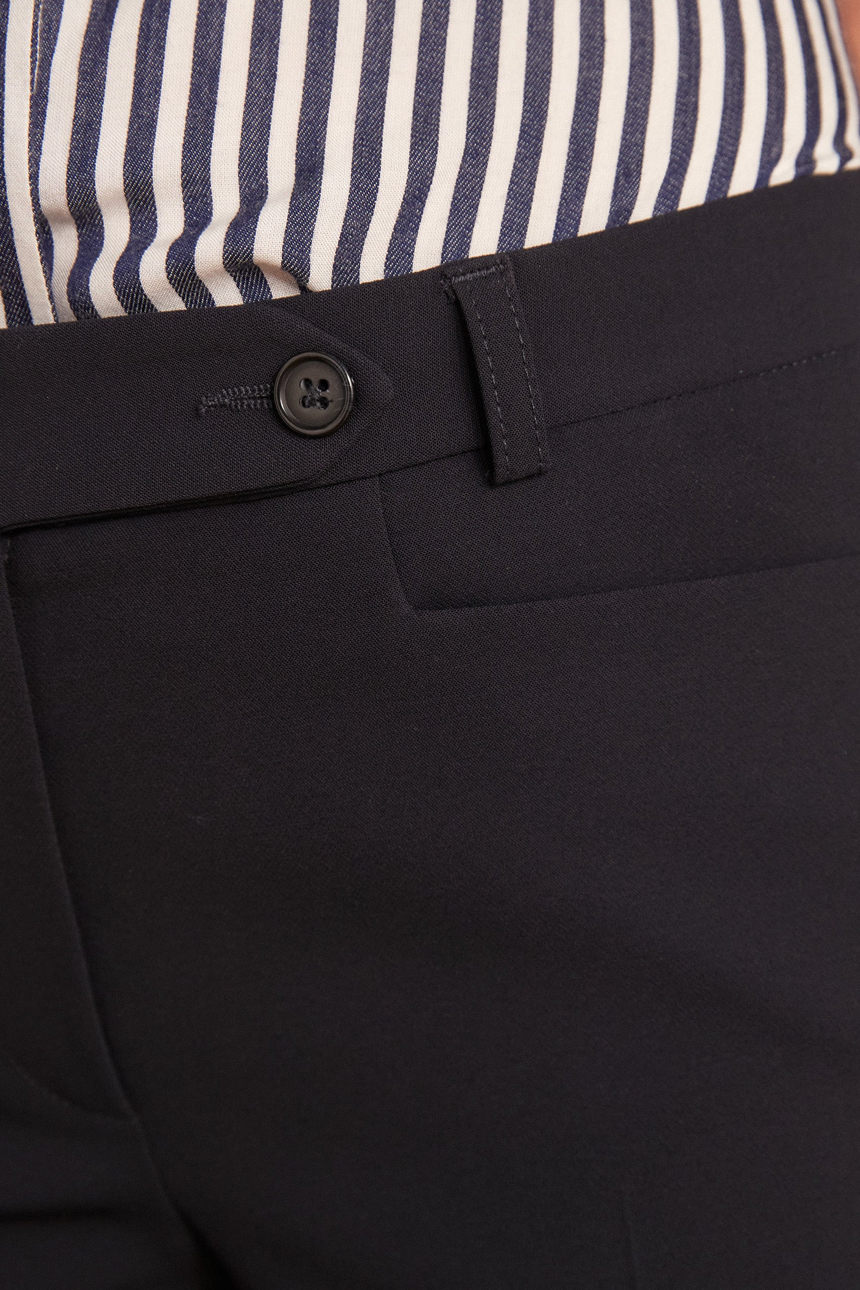 Pantalon cigarette Valero Faume - seconde main