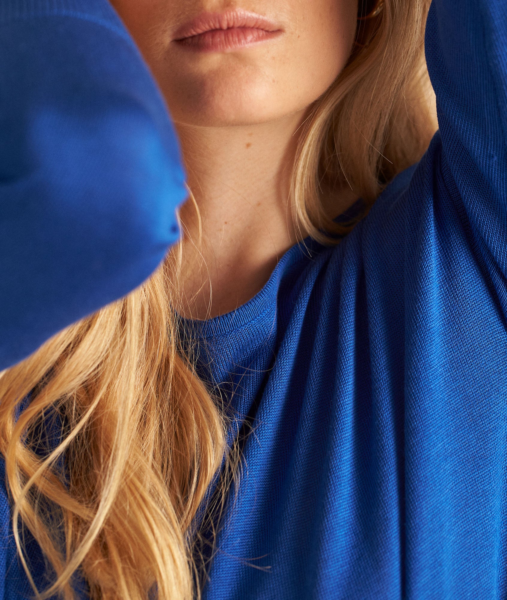 Pull bleu roi en viscose BETTINA Faume - seconde main