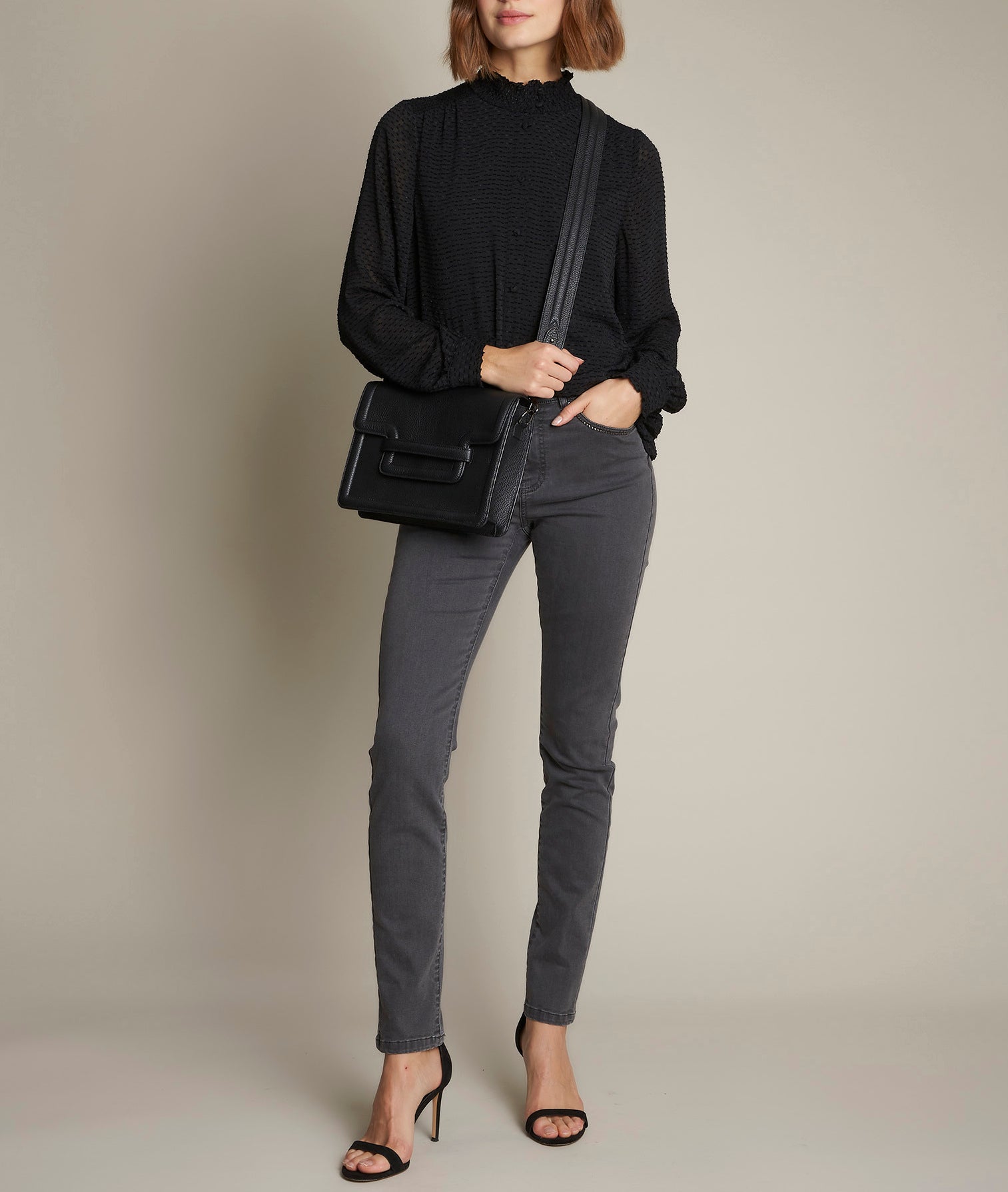 Blouse noire plumetis Eve marie Faume - seconde main