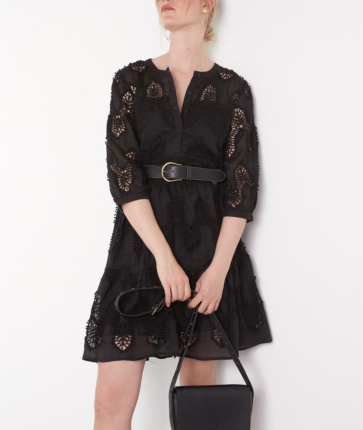 Robe courte ajourée en dentelle noir Océane Faume - seconde main