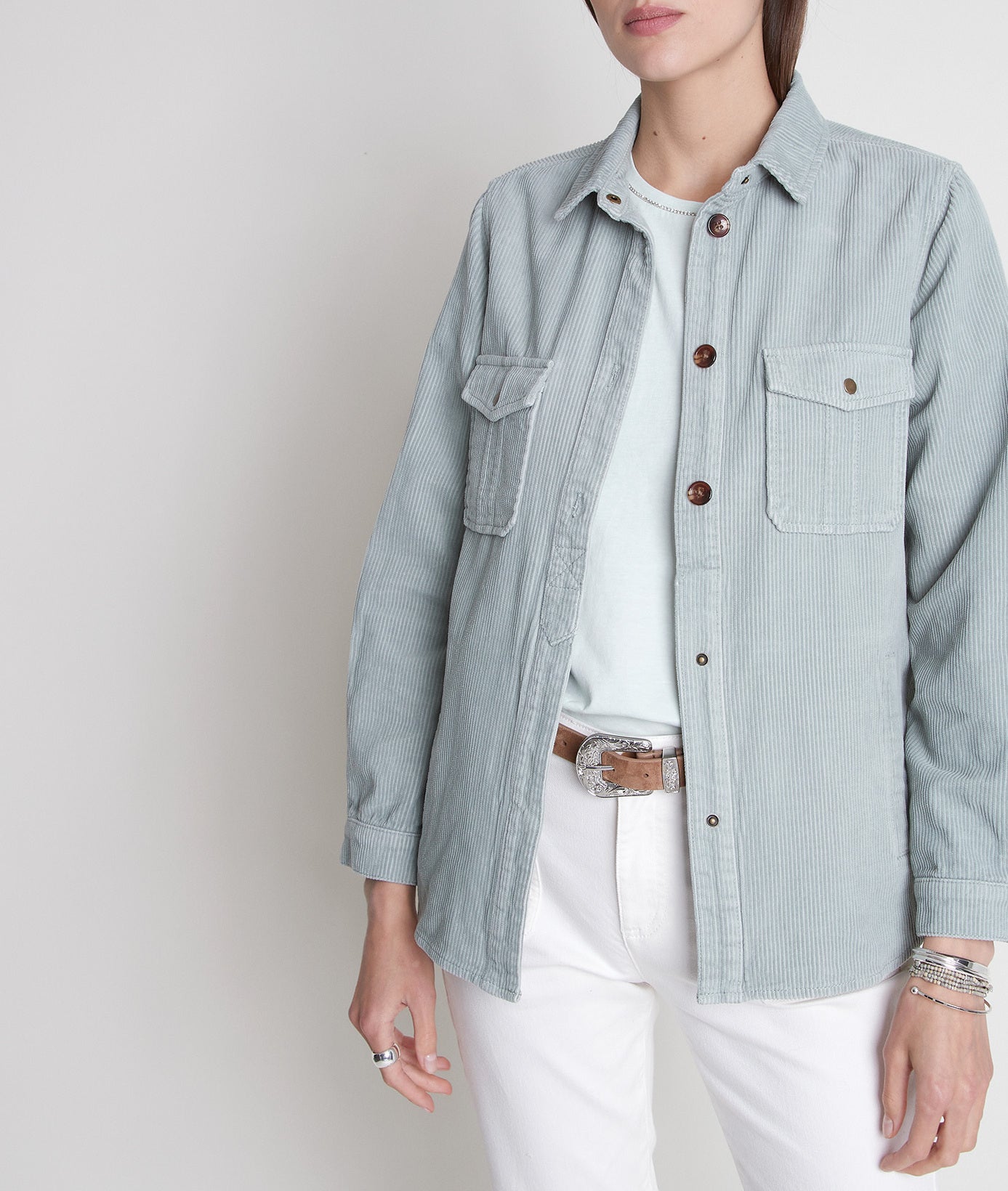 Surchemise en velours côtelé vert d'eau Perle Faume - seconde main