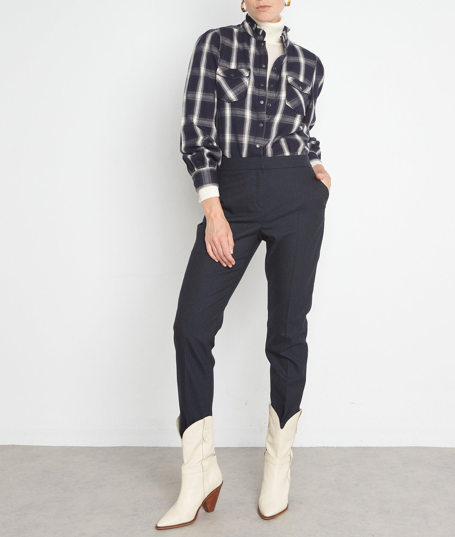 Pantalon ajusté à rayures fines bleu marine Felix Faume - seconde main