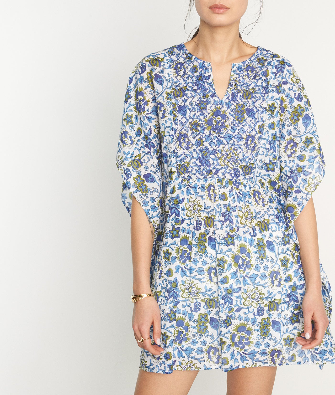 Caftan en coton imprimé blanc et bleu Remini Faume - seconde main