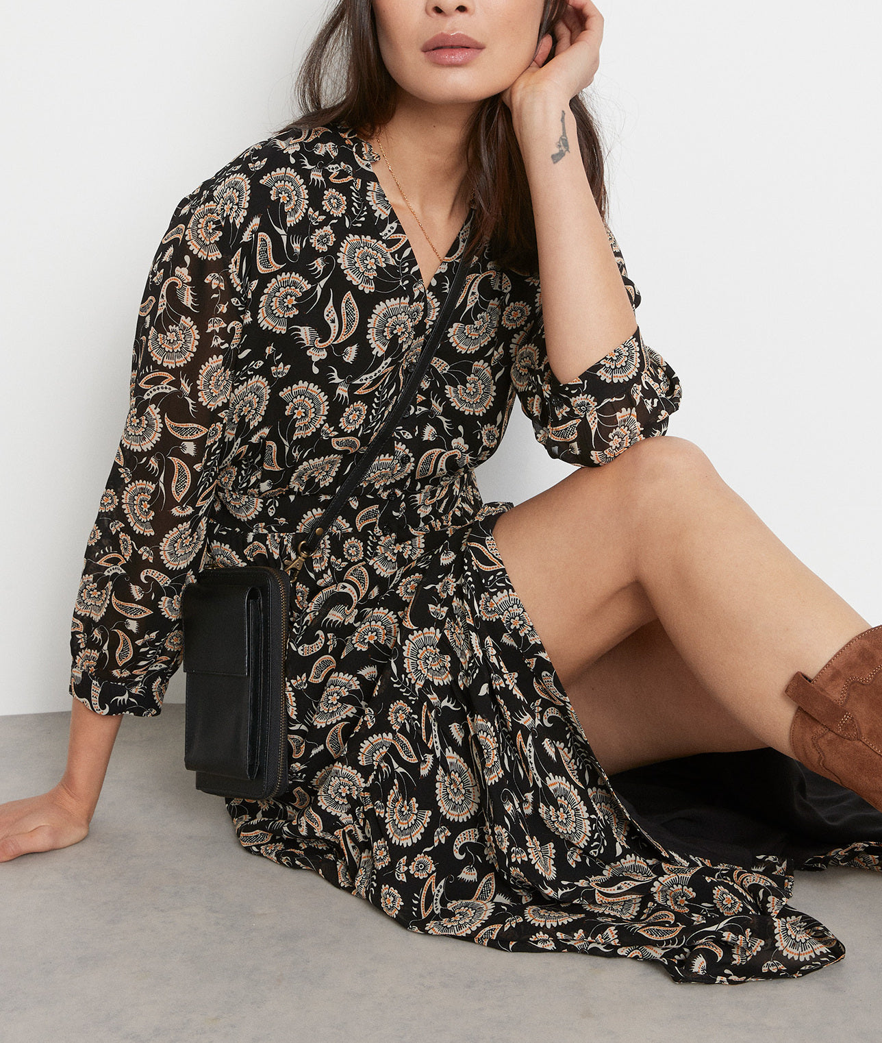 Robe longue vaporeuse imprimée noire Carola Faume - seconde main