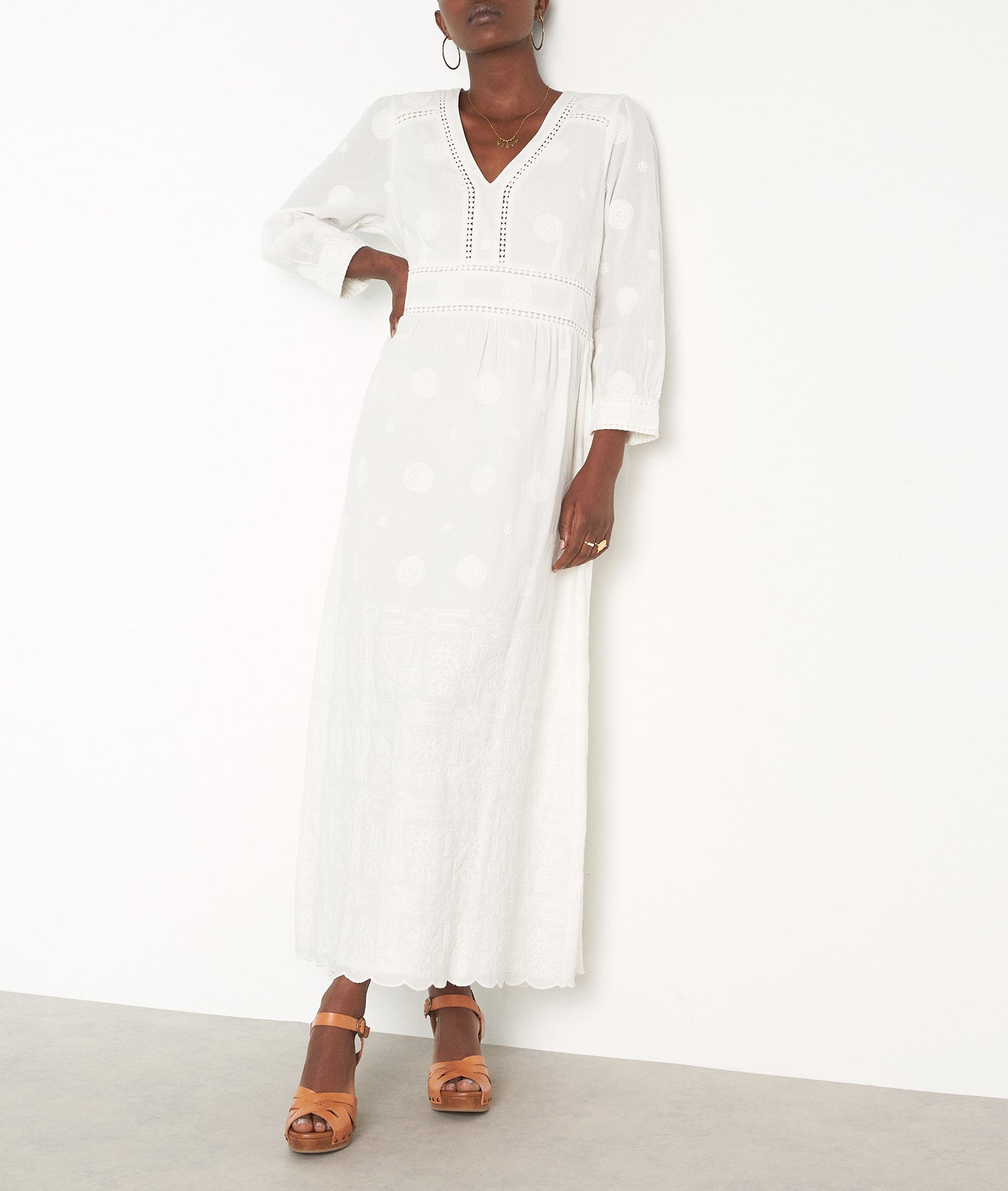 Robe longue brodée en coton ivoire Nadama Faume - seconde main