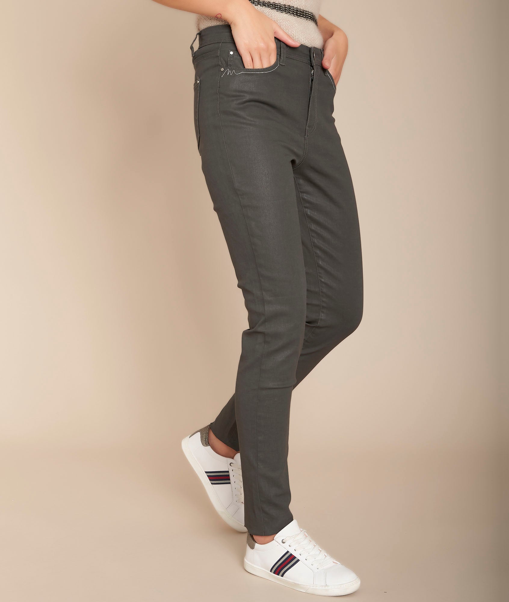 L'Iconique slim bitume Socrate Faume - seconde main