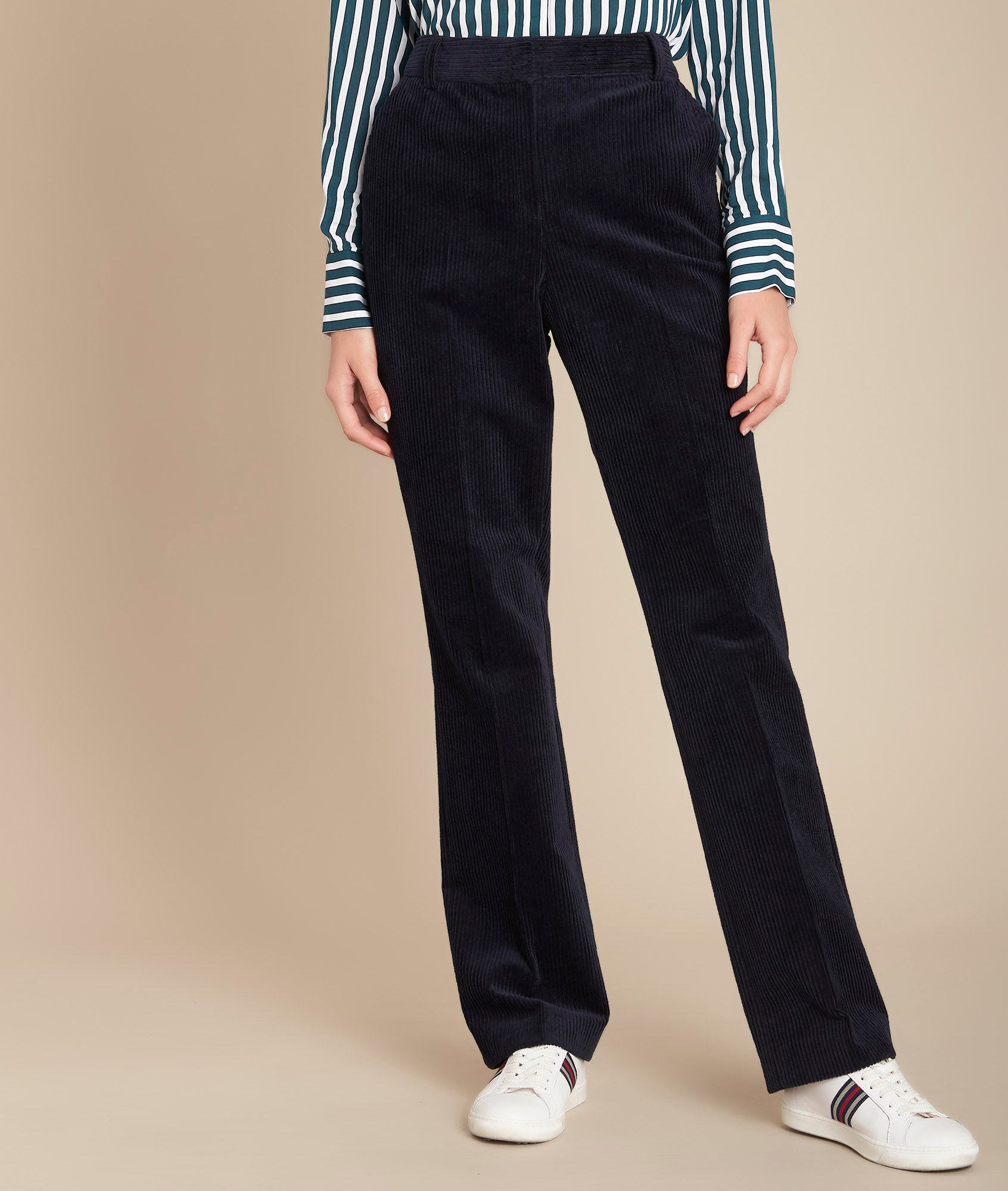 Pantalon en velours côtelé Edison Faume - seconde main