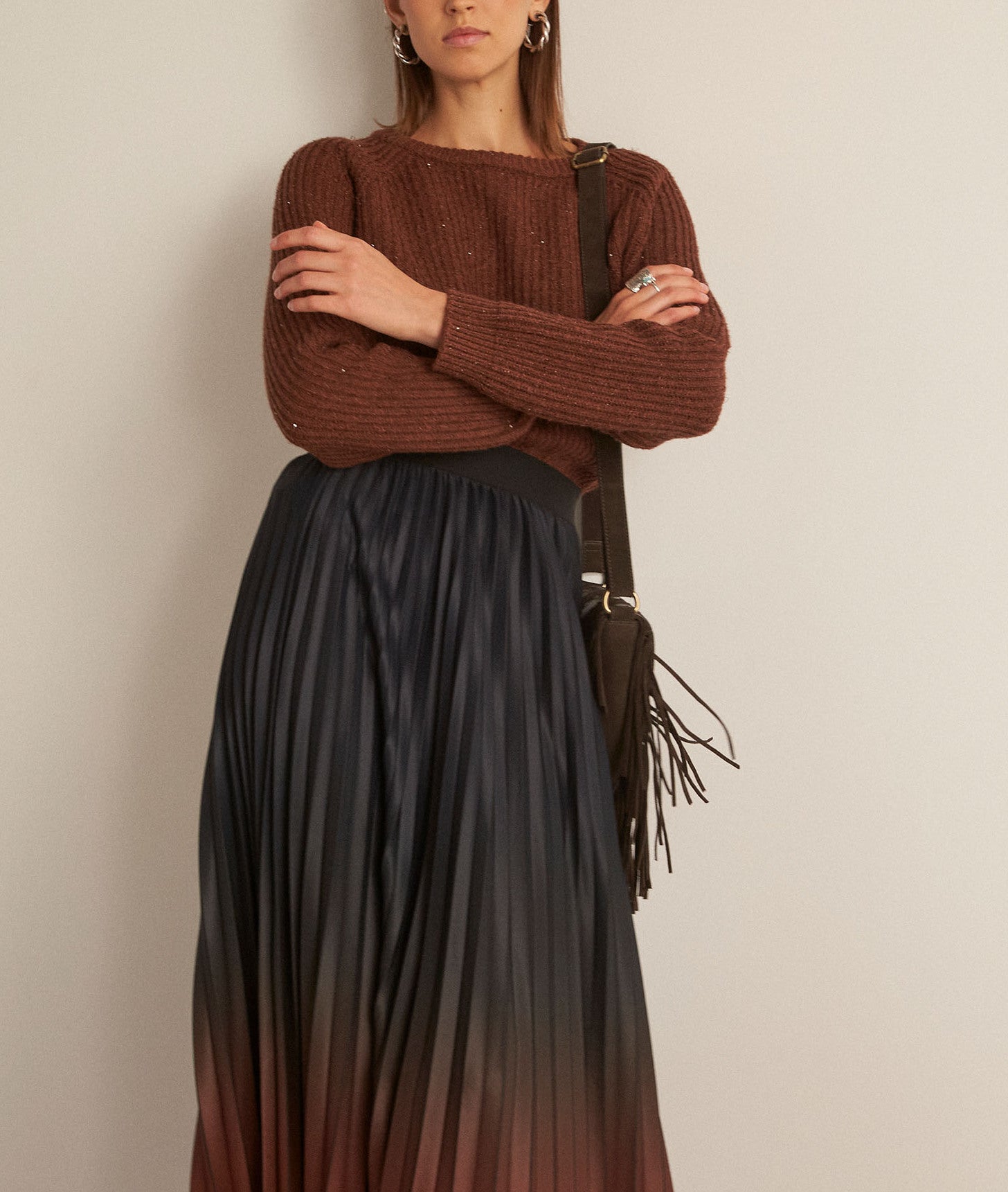 Jupe mi-longue plissée tie and dye marron Elara Faume - seconde main