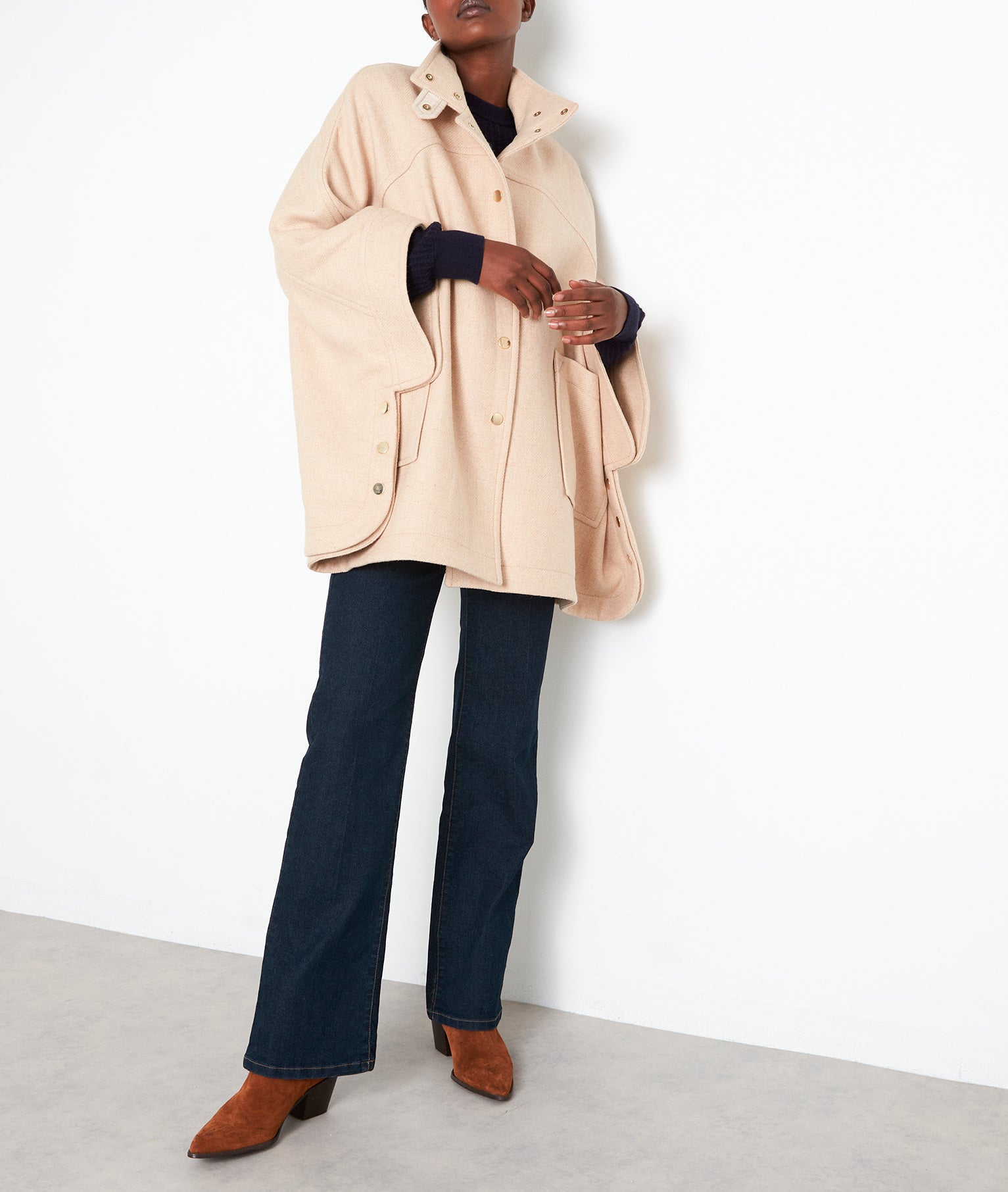 Cape élégante en laine crème Oslo Faume - seconde main