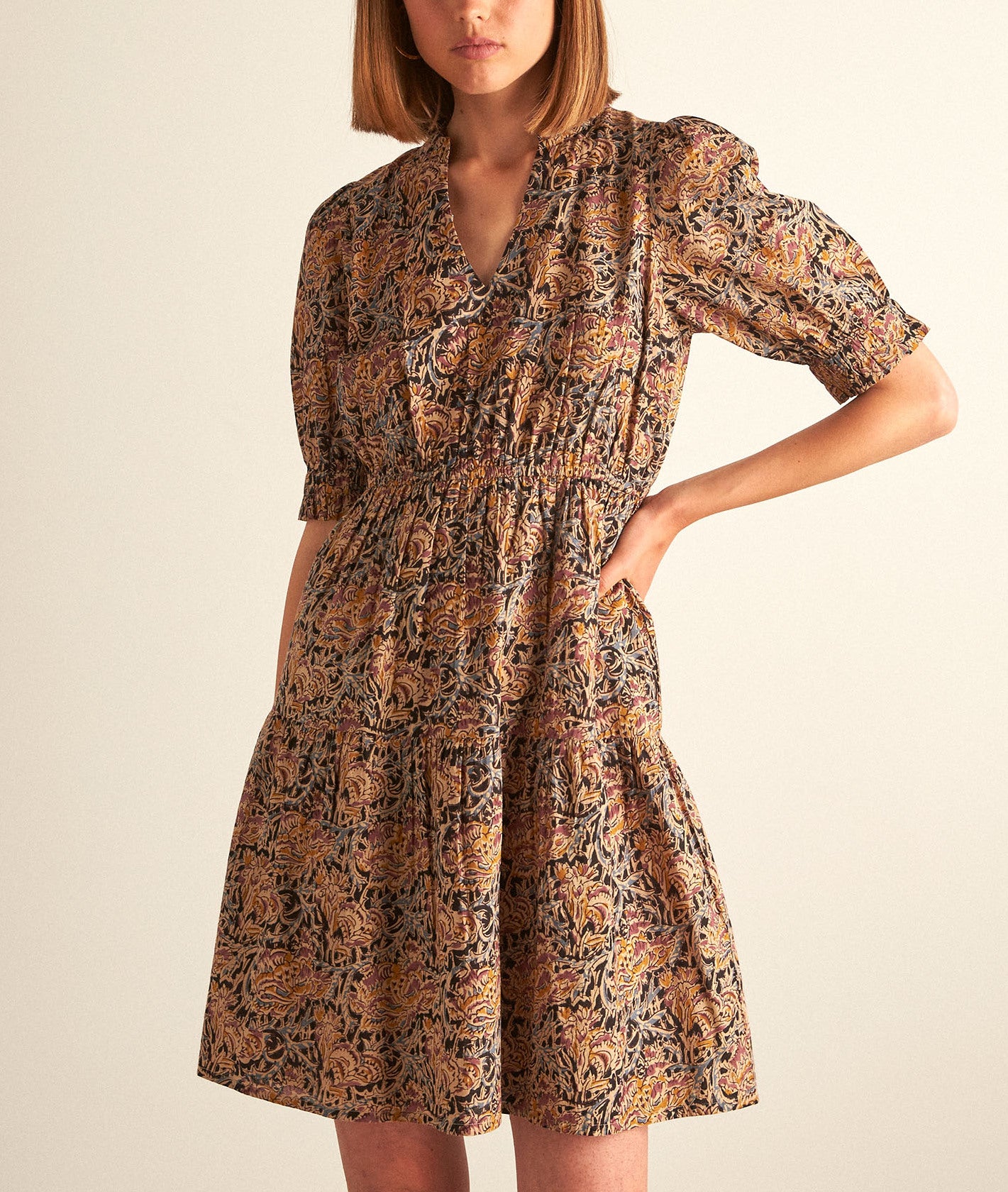 Robe courte en coton imprimé ocre HIVY Faume - seconde main