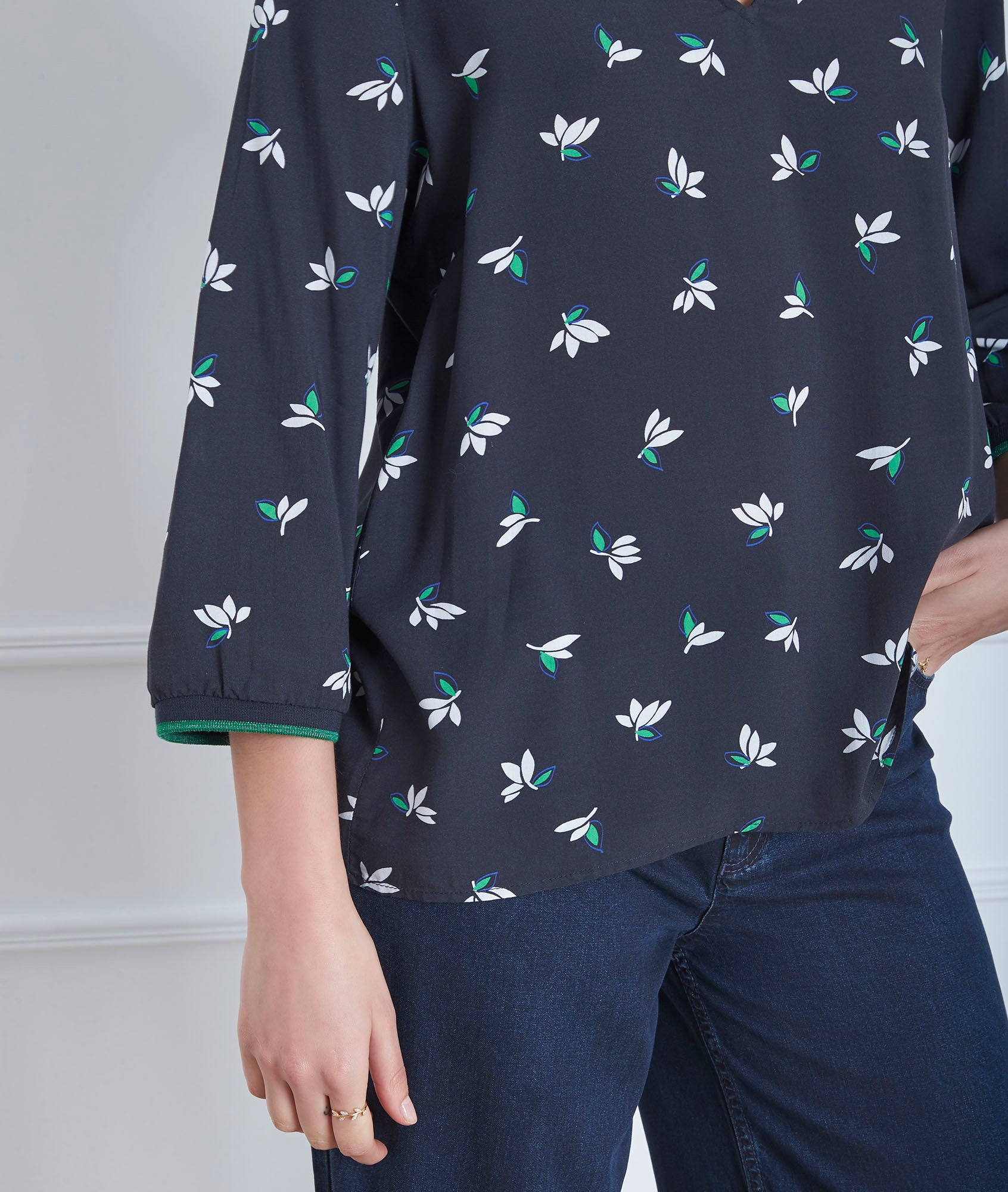 Blouse marine imprimé fleuri Varna Faume - seconde main