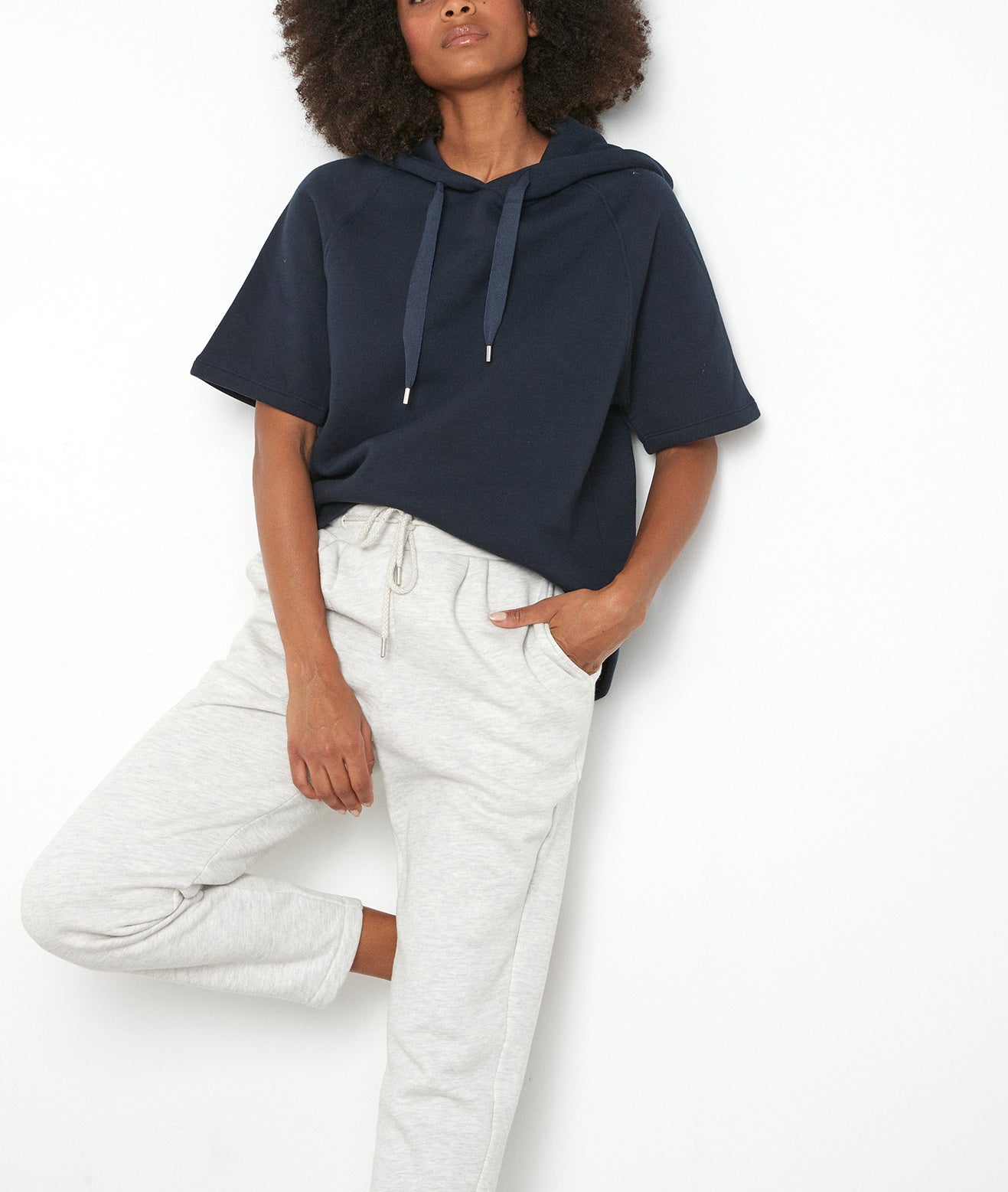 Sweat à manches courtes et à capuche bleu marine Enzo Faume - seconde main