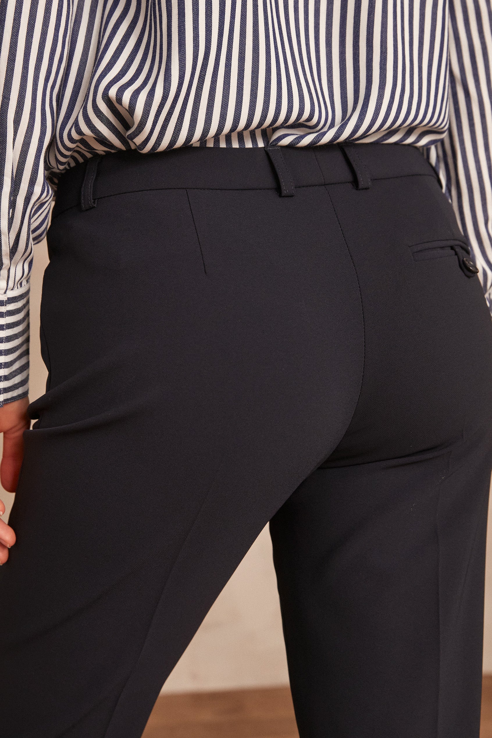 Pantalon cigarette Valero Faume - seconde main