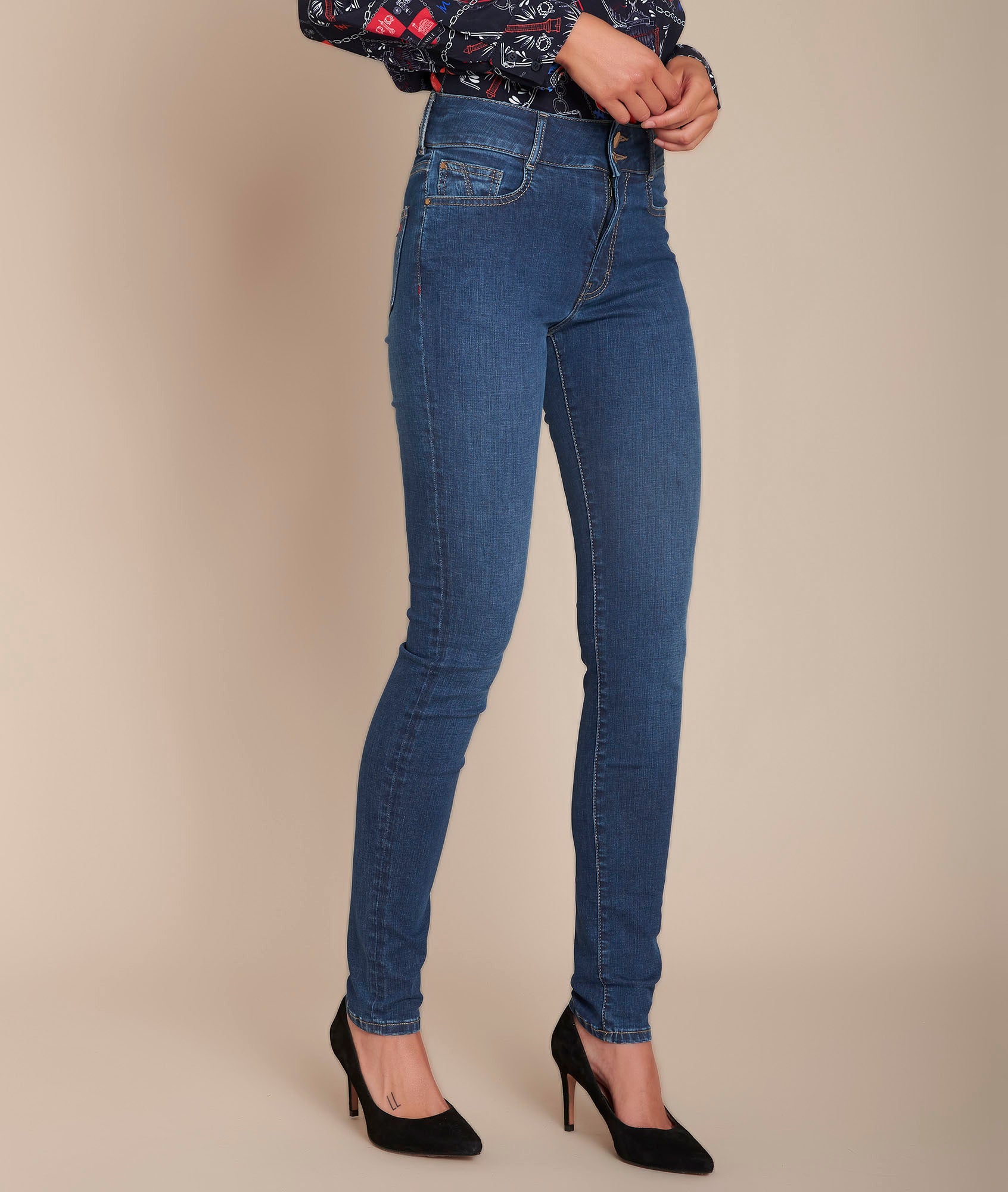 L'Iconique slim stone used recyclé Silvia Faume - seconde main