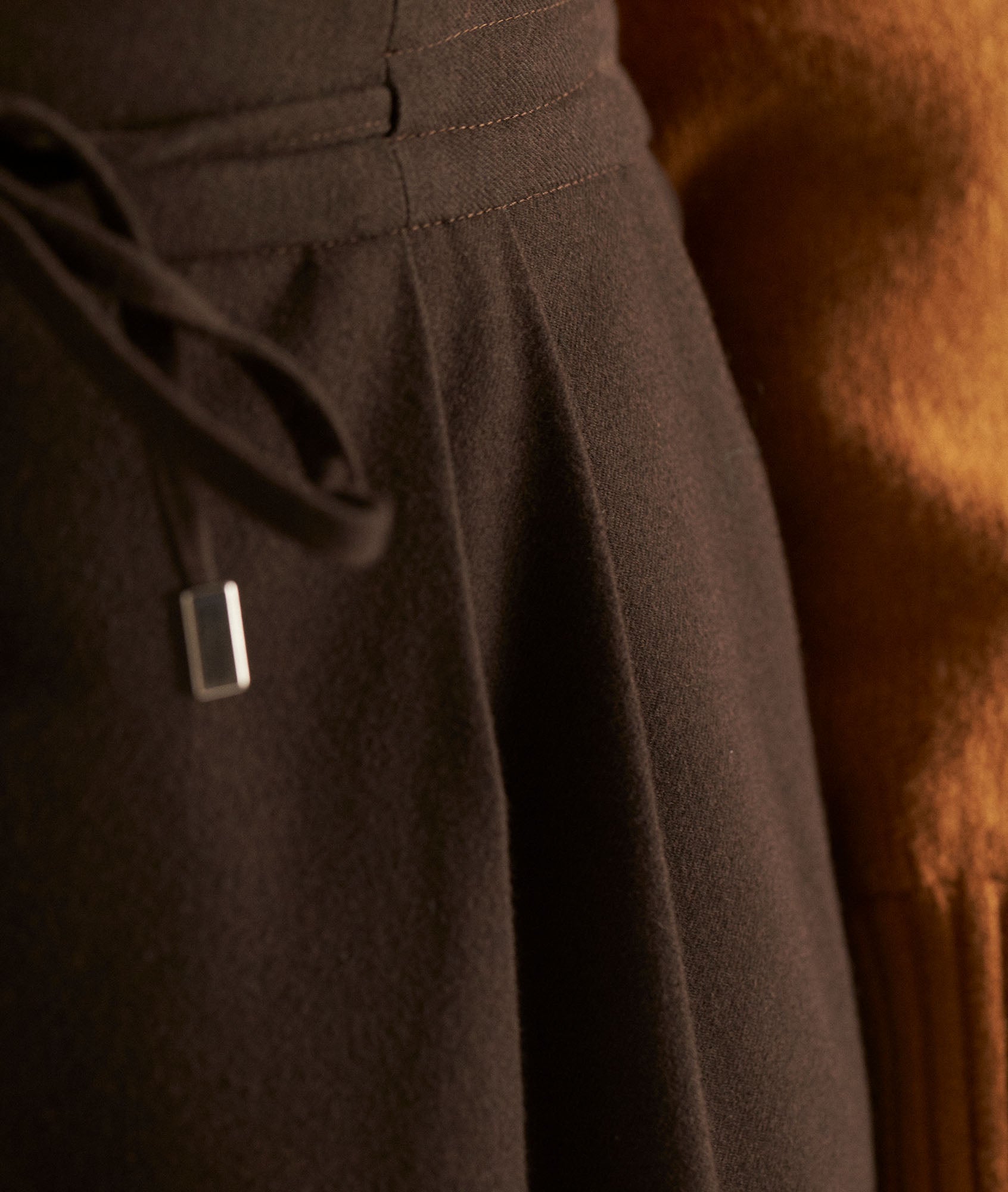 Pantalon carotte fluide chocolat Flynn Faume - seconde main