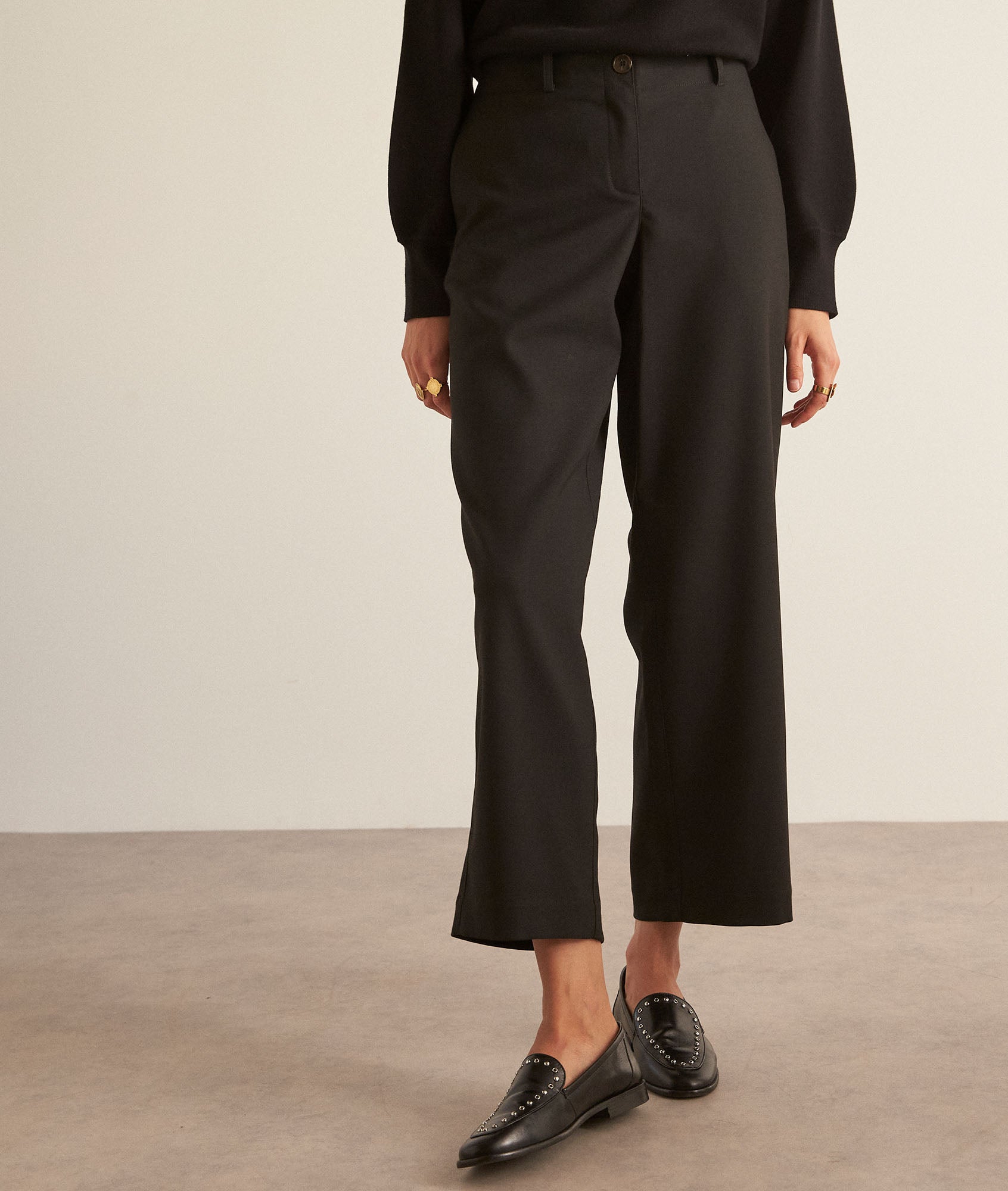 Pantalon droit et court en noir Tresor Faume - seconde main