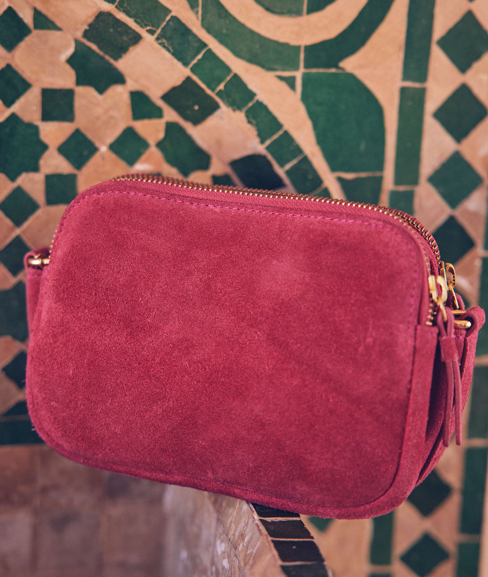 Mini sac matelassé en cuir velours fuchsia Flavie Faume - seconde main