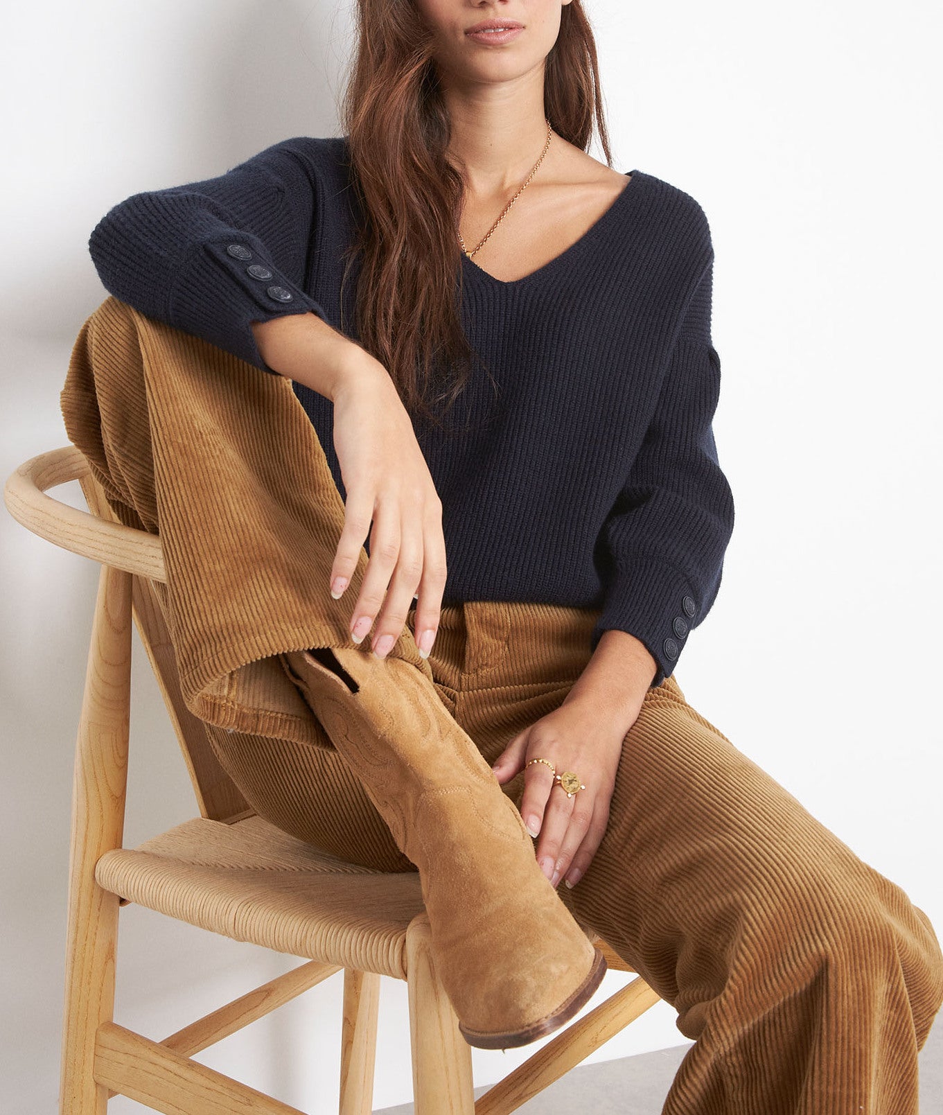 Pull au décolleté V profond marine Paraty Faume - seconde main