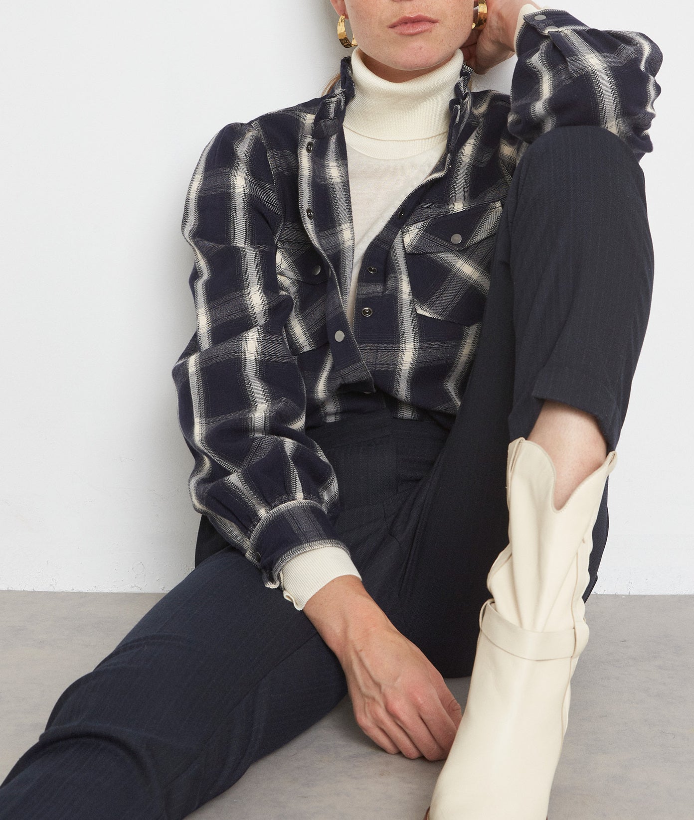 Chemise à carreaux en coton bleu marine et blanche Agathe Faume - seconde main