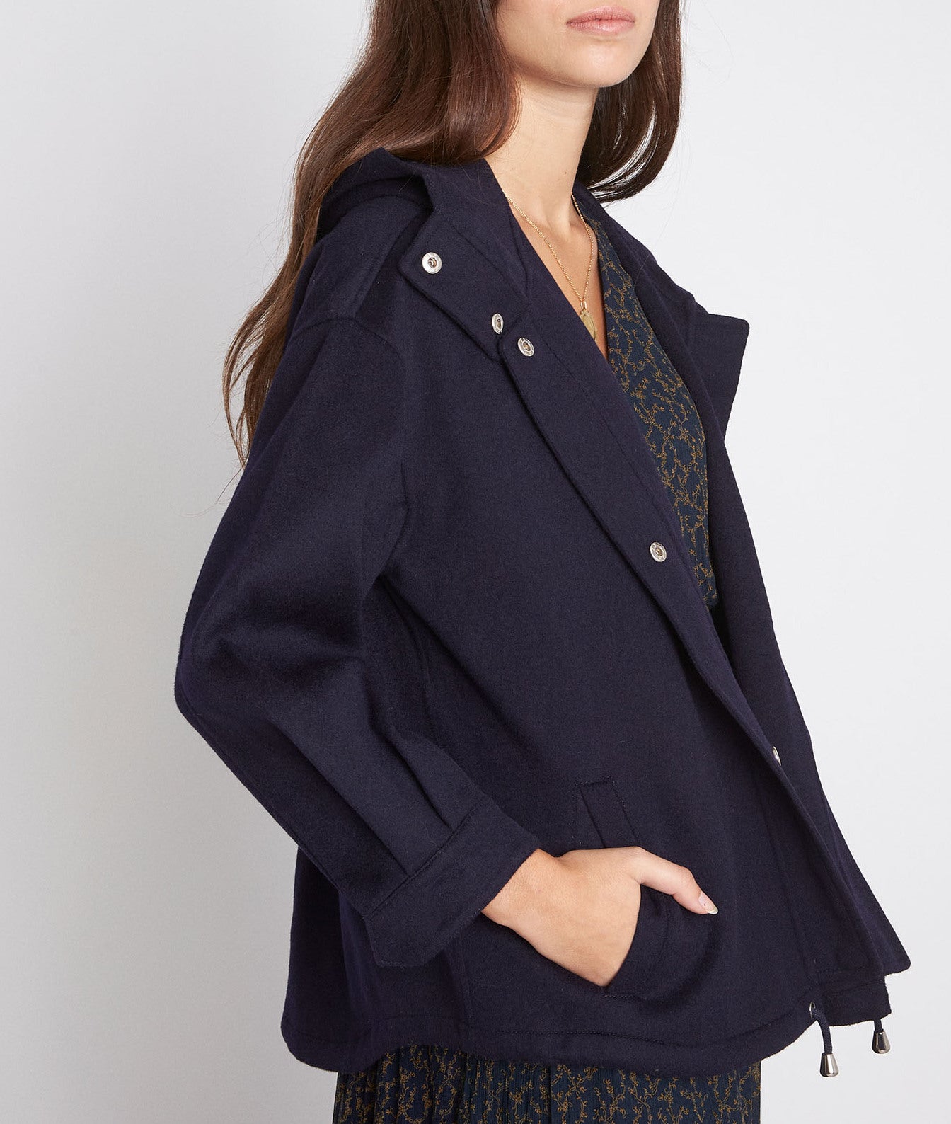 Manteau court à capuche en laine marine Valentine Faume - seconde main