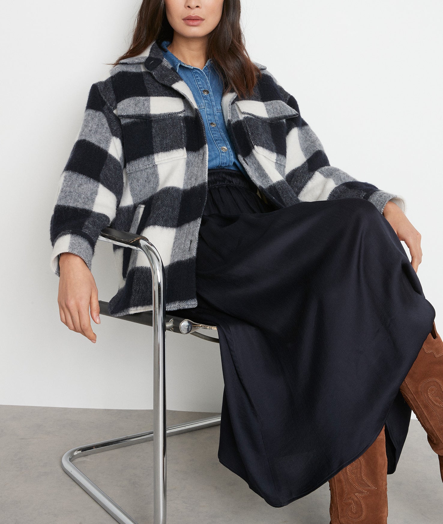 Jupe mi-longue fluide bleu marine Electra Faume - seconde main