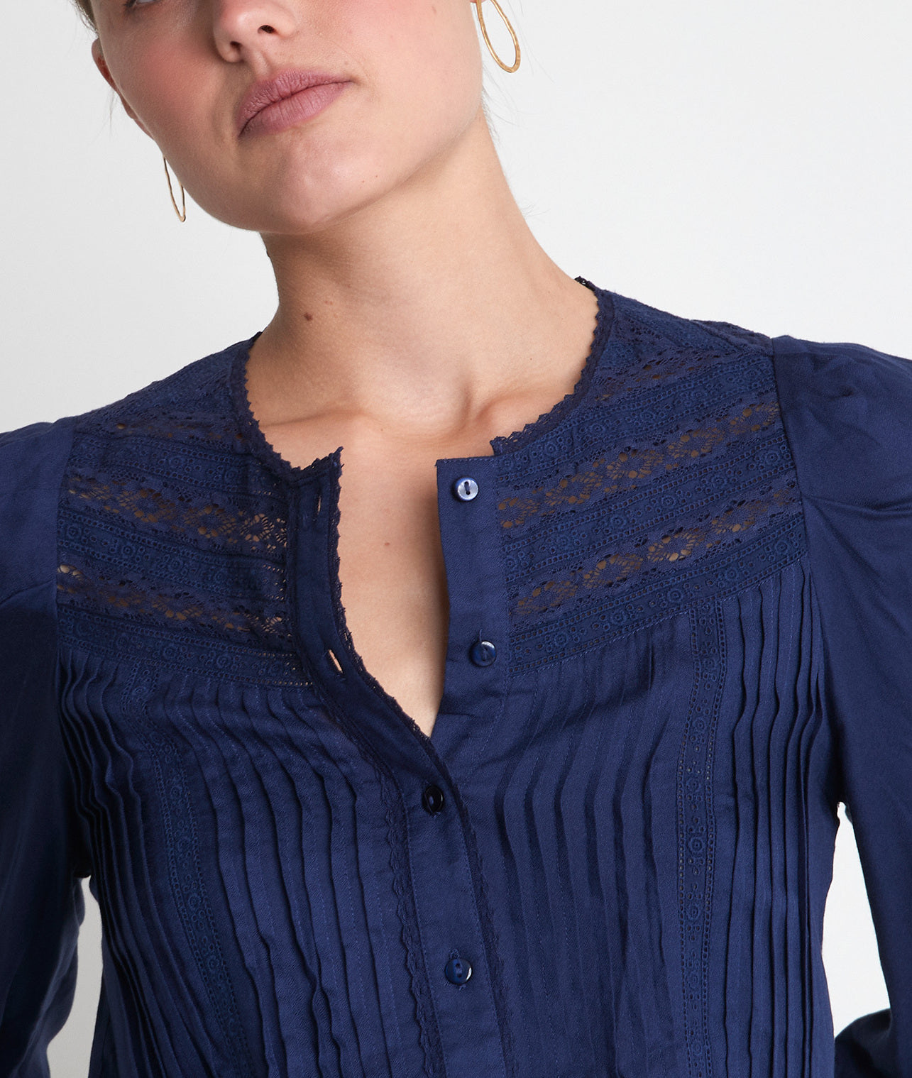 Blouse en dentelle marine Tida Faume - seconde main