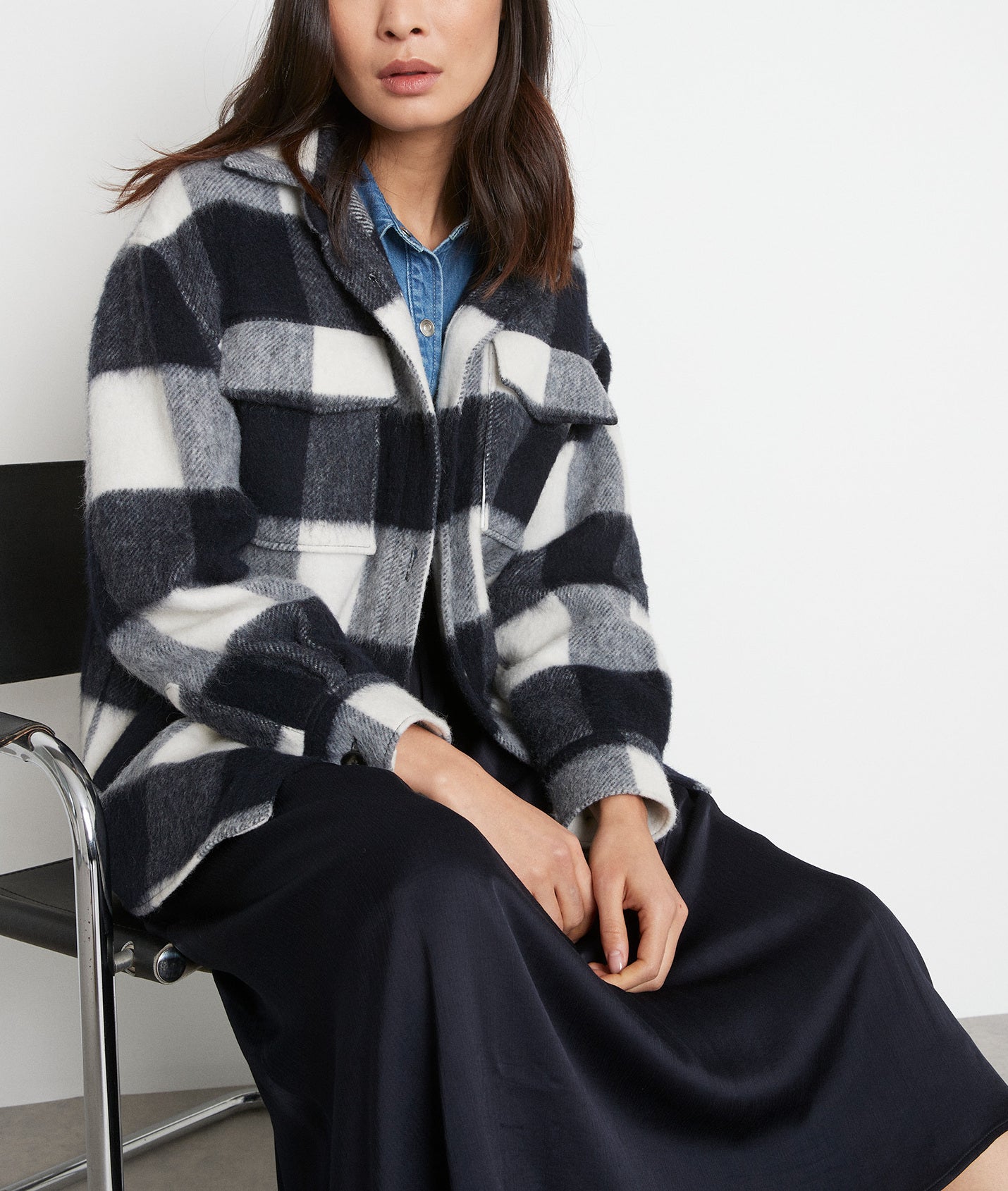 Surchemise à carreaux en laine marine et écrue Rita Faume - seconde main