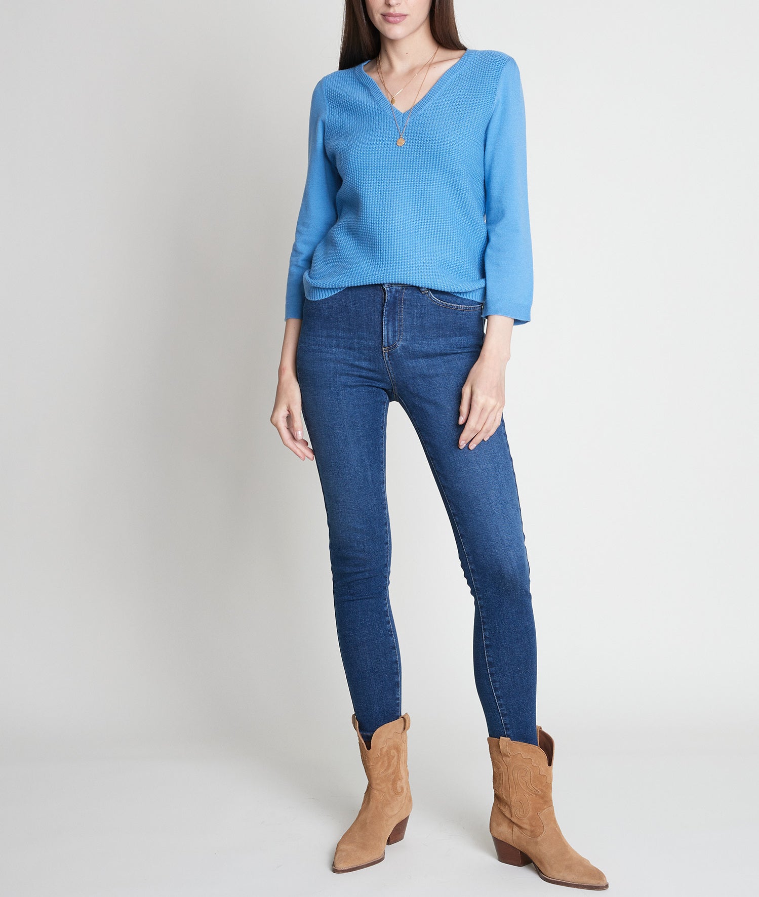 Jean slim en denim brut et détails cloutés Naty Faume - seconde main