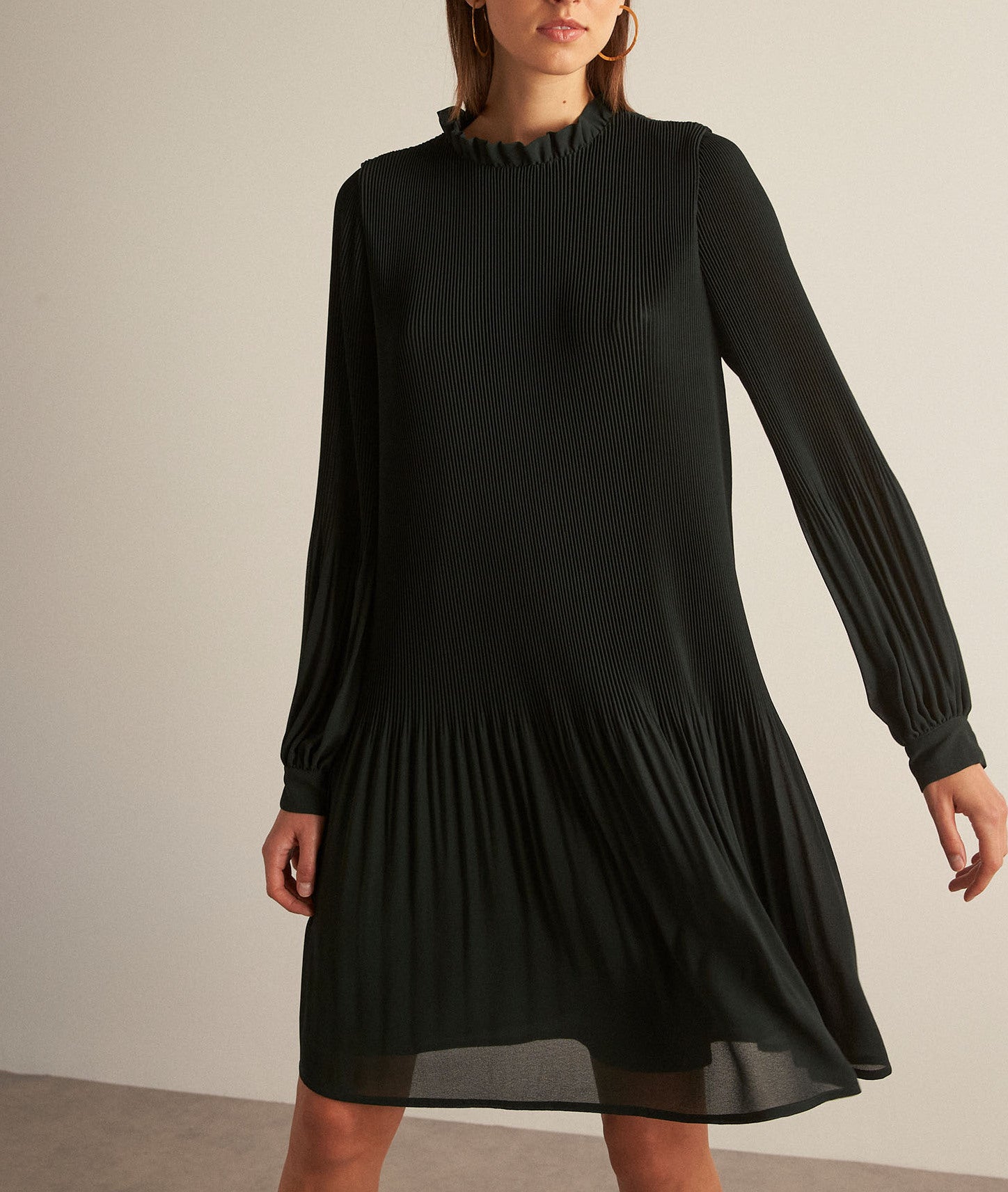 Robe courte plissée vert sapin Sylena Faume - seconde main