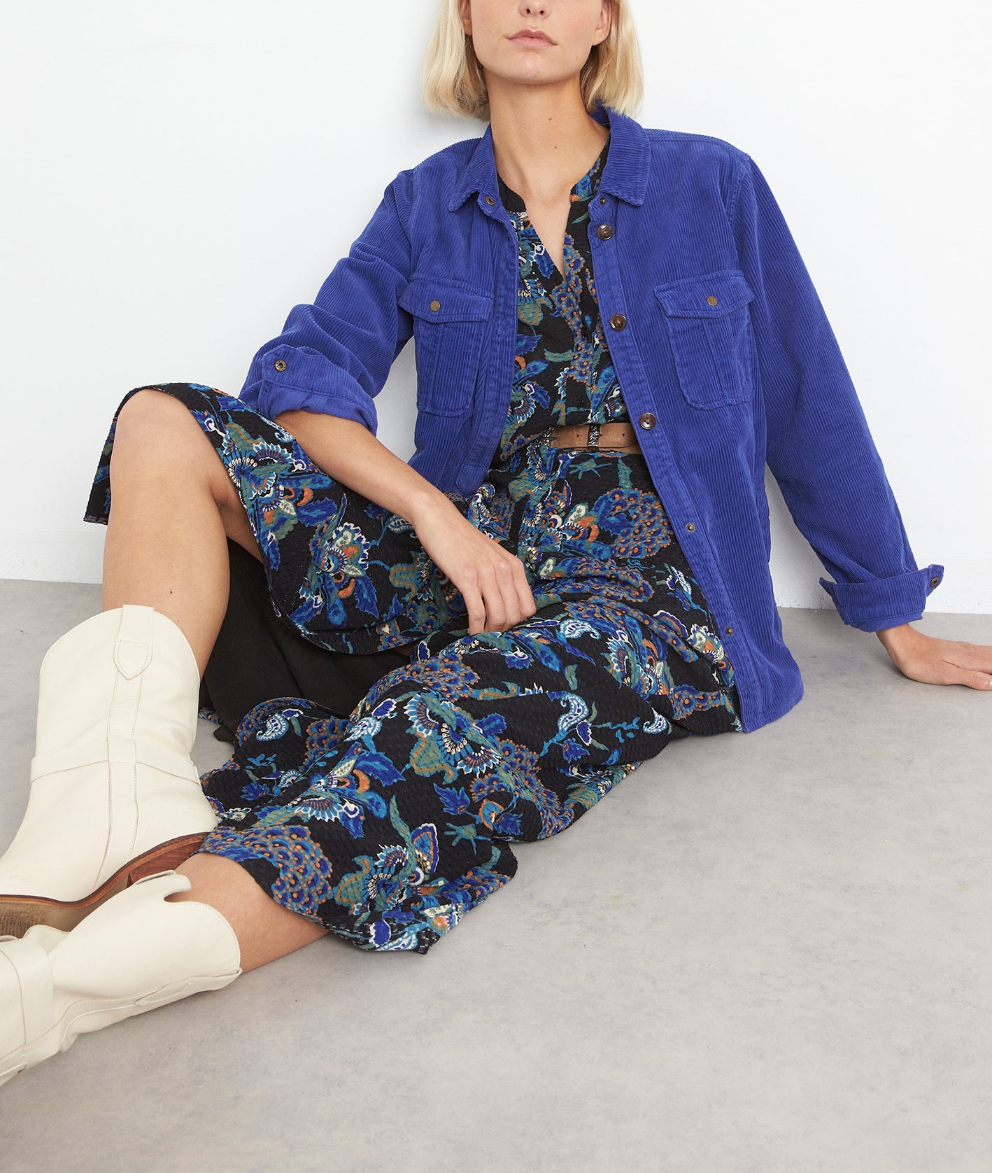 Surchemise en velours côtelé bleu électrique Perle Faume - seconde main