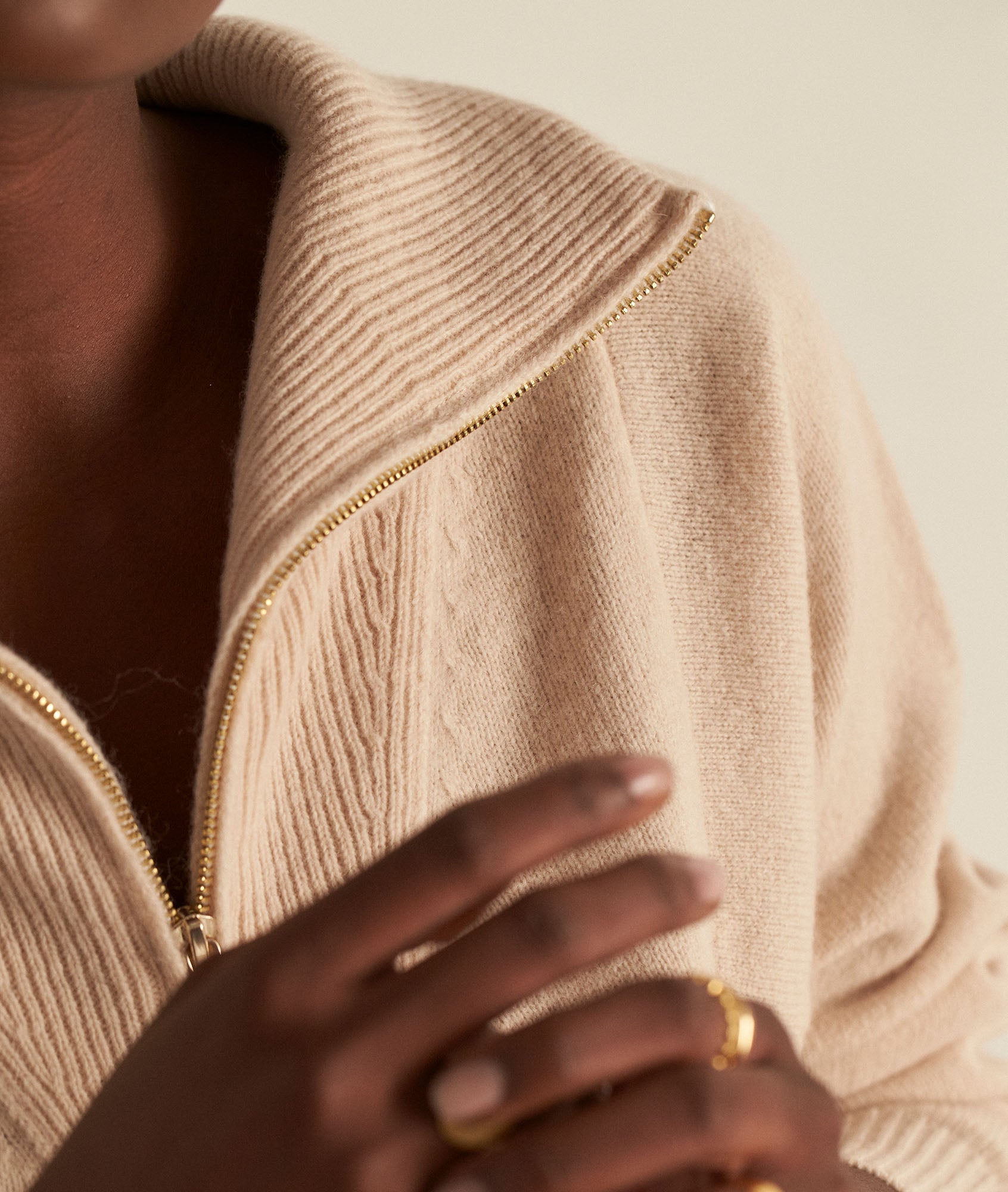 Pull camionneur en laine responsable beige clair Betty Faume - seconde main