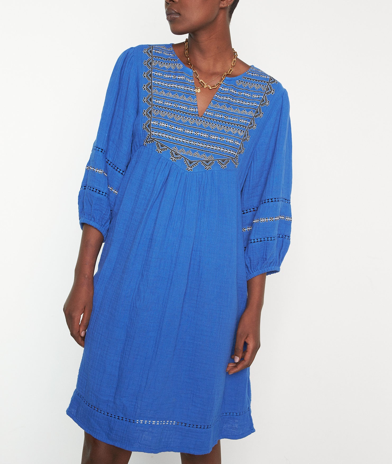 Robe courte en coton bio brodé bleu roi Nita Faume - seconde main