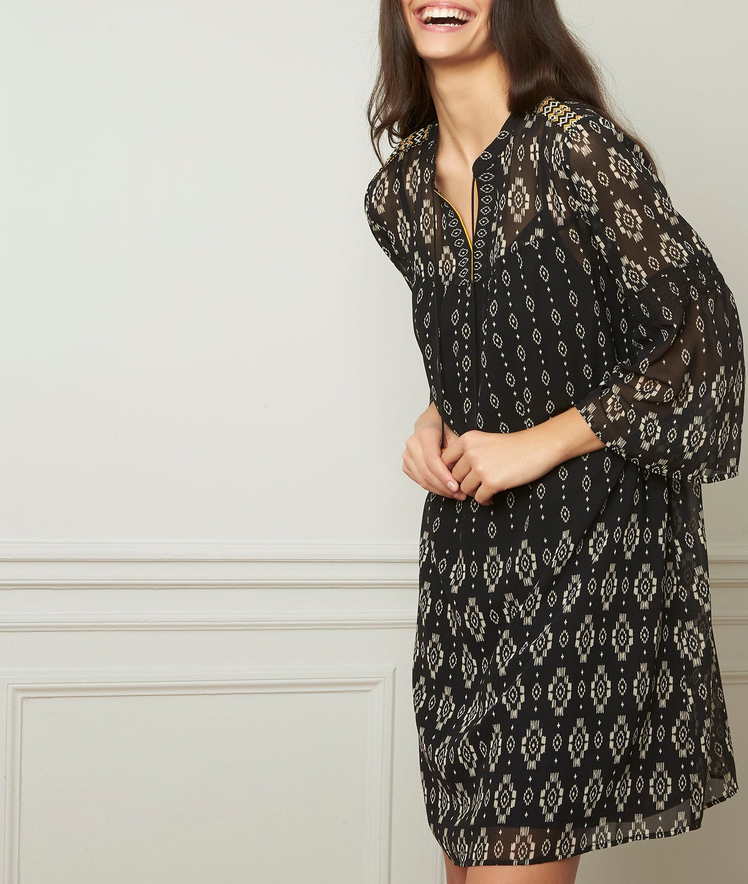 Robe noire motifs fantaisie Loise Faume - seconde main