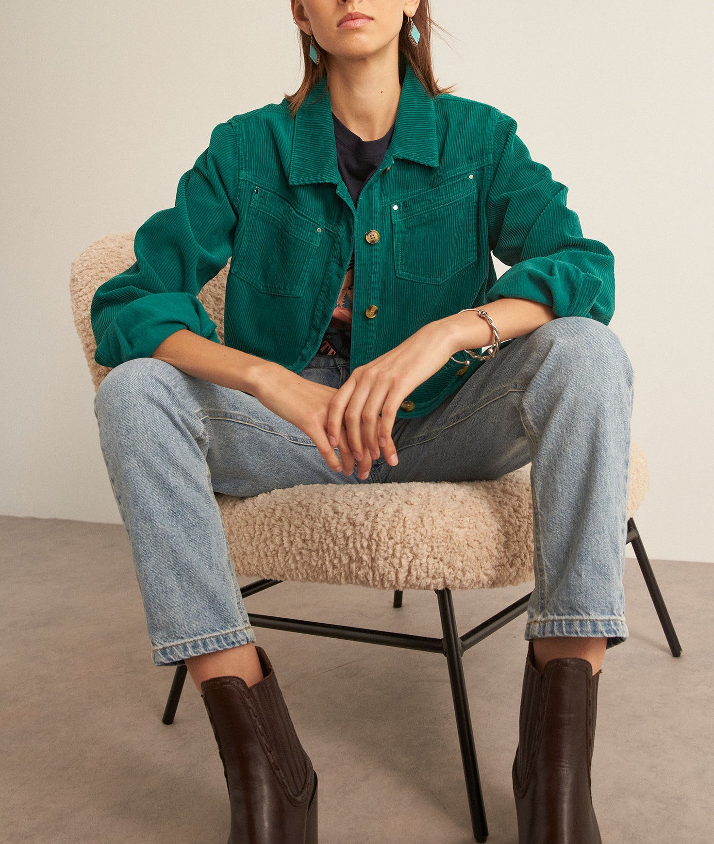 Surchemise en velours côtelé vert Axelle Faume - seconde main