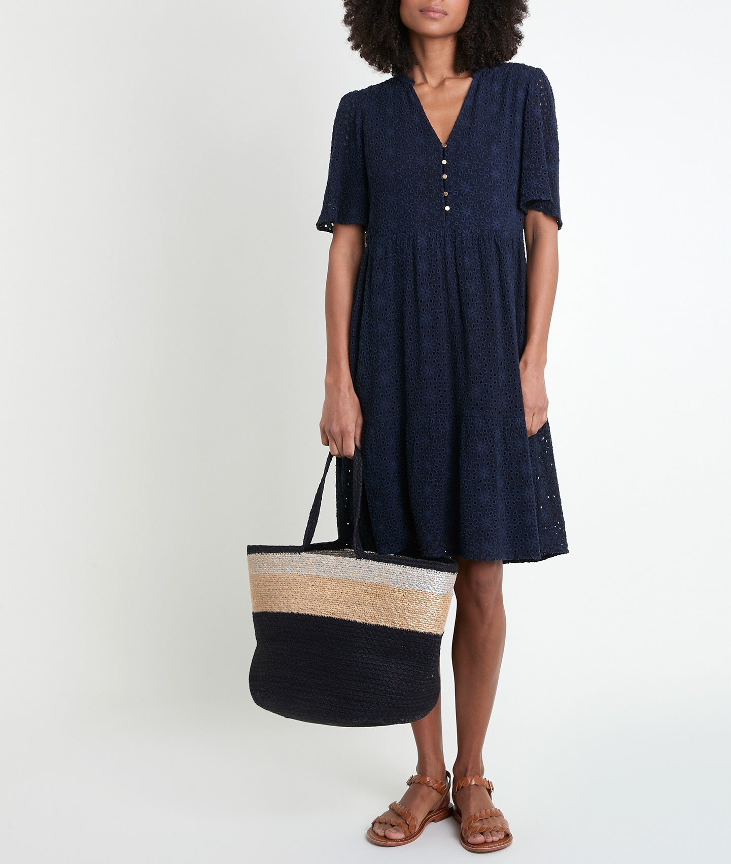 Robe marine brodée Nara Faume - seconde main